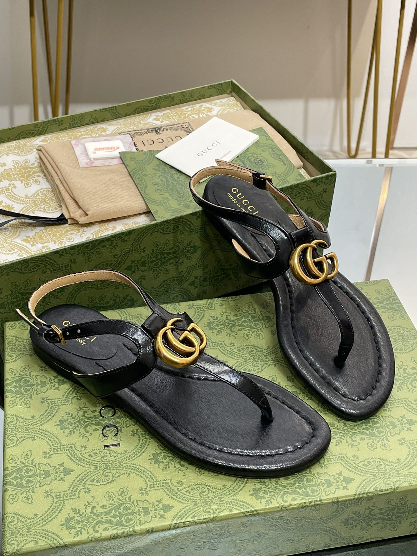 G*u*i slides