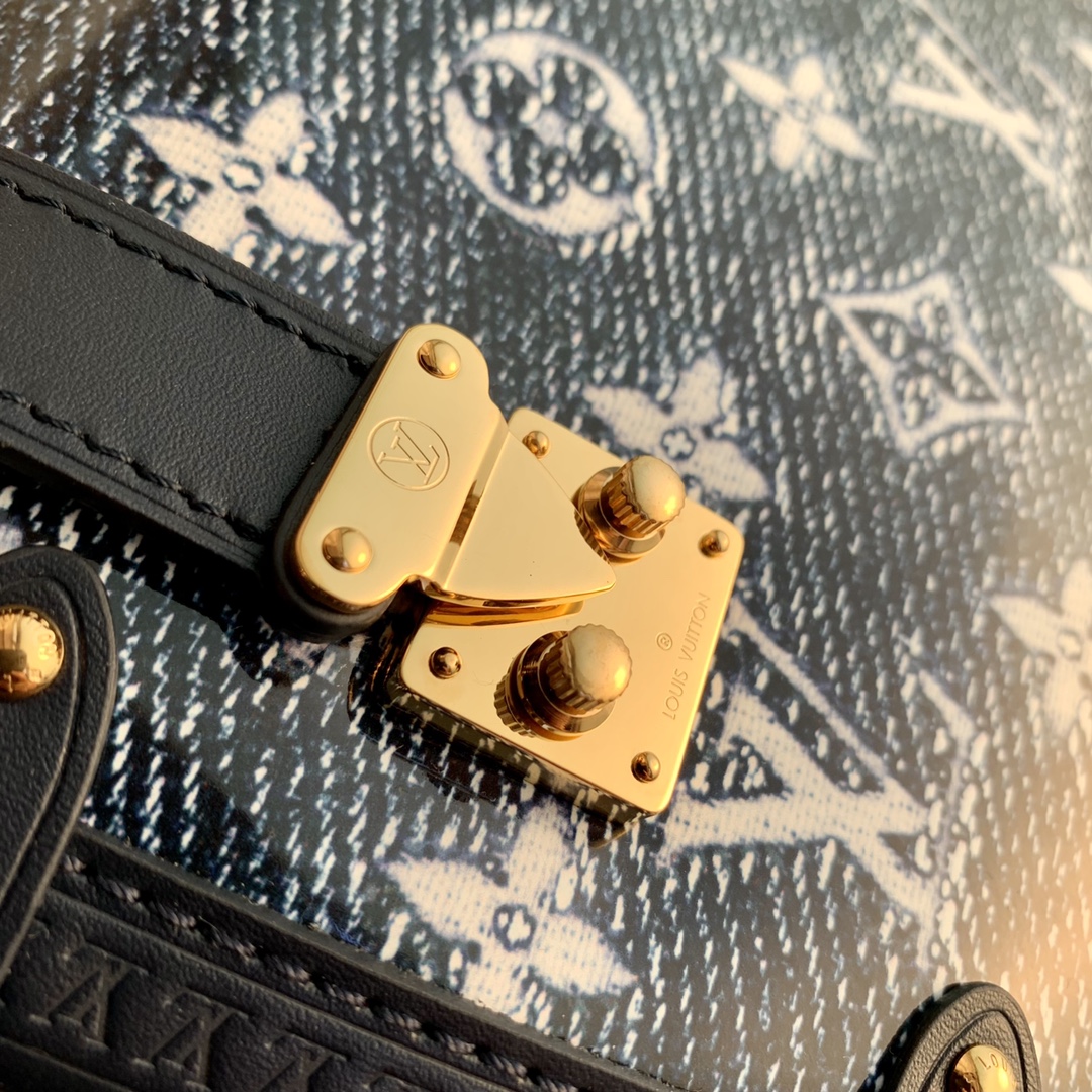 l0*is V*t0n side trunk pm- m22944-21×14×6cm