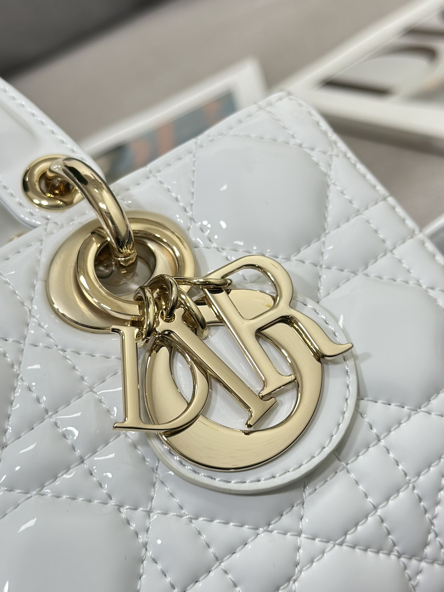 lady D*or handle bag-22*12*6cm