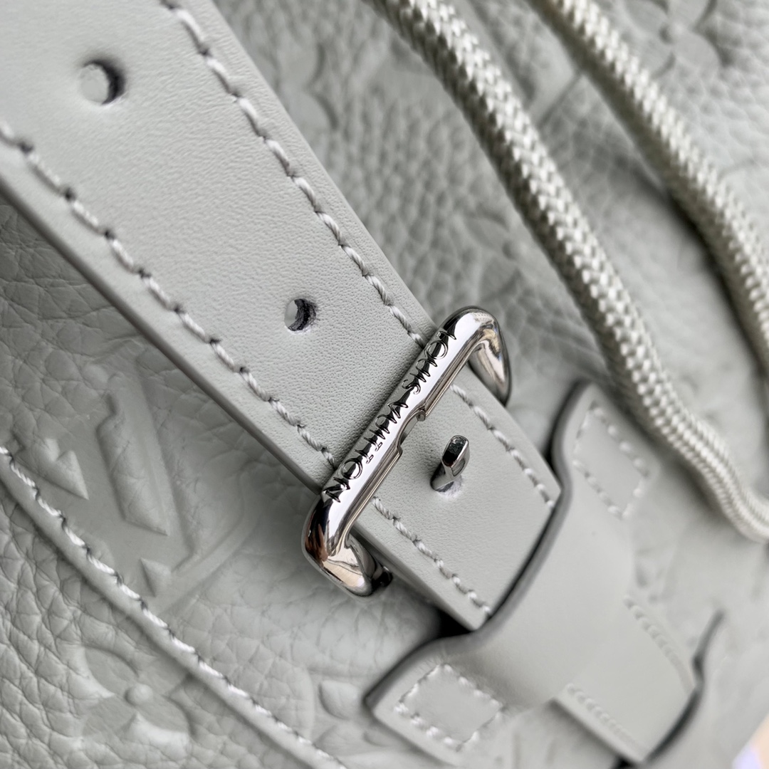 l0*is V*t0n christopher backpack m46699-32*39*12cm