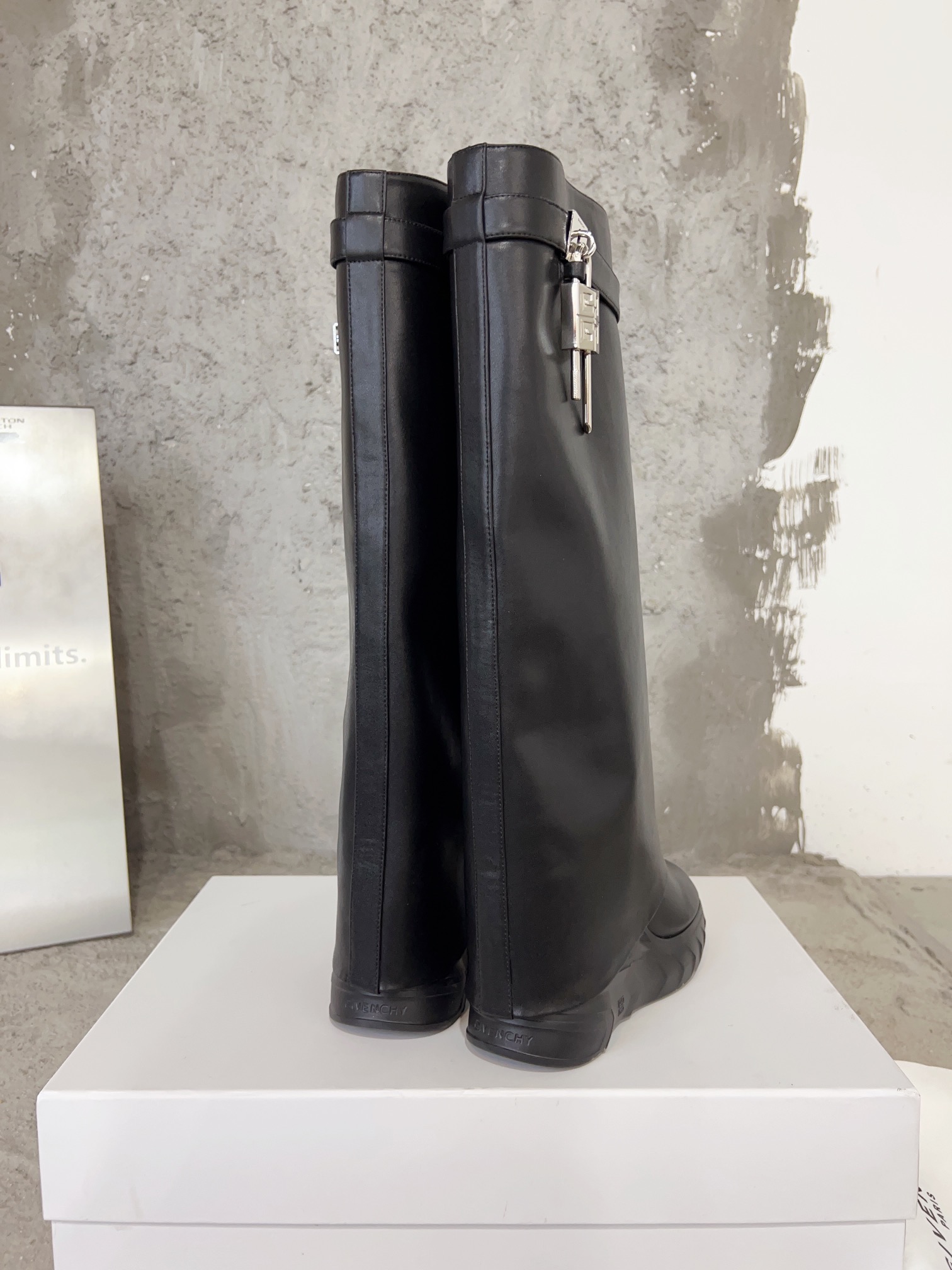 G1uenchy boots(eu35-41)