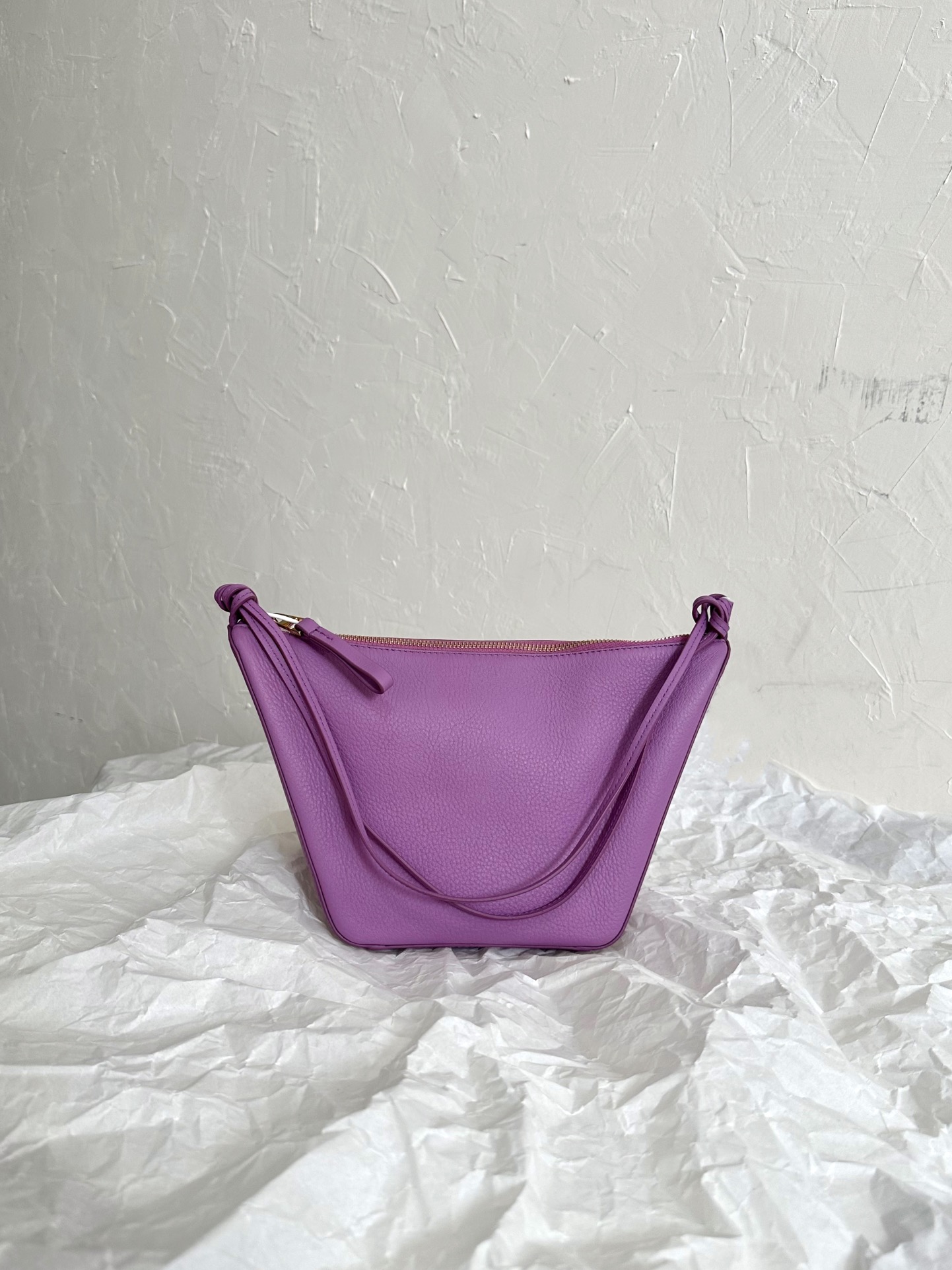L0ew* hammock hobo bag-28*17*9.5cm