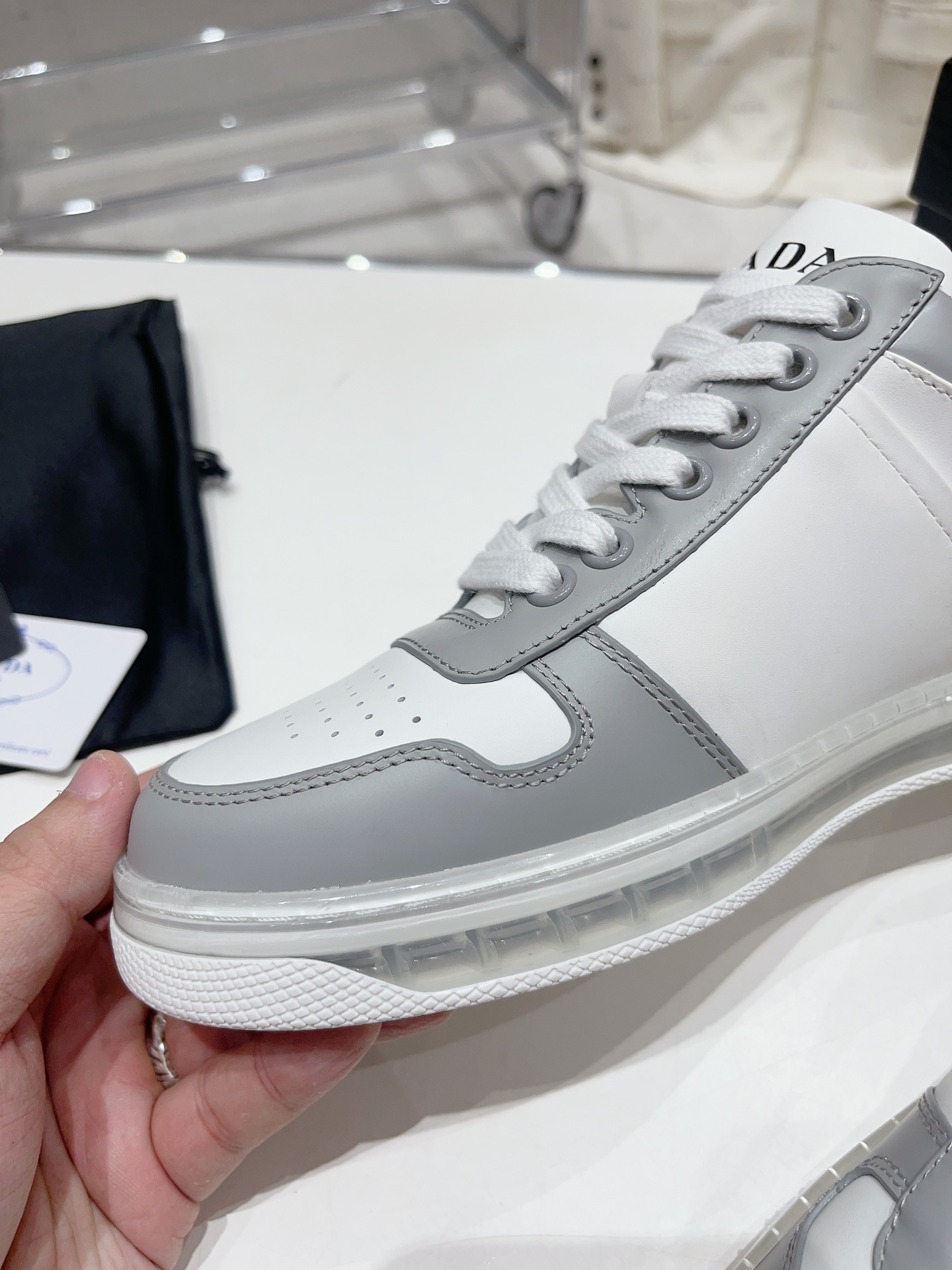 Pra*a sneaker(39–44)