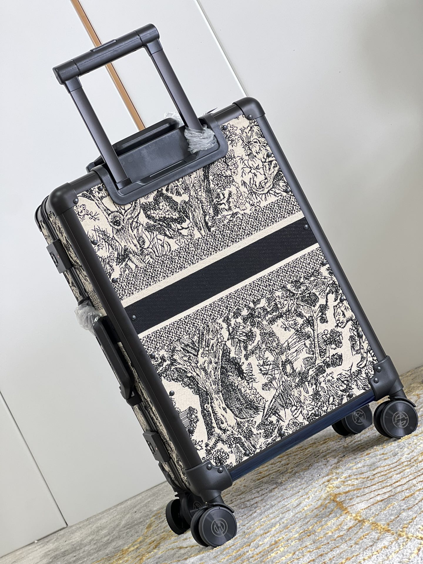 D*or oblique travel box-37*21*57cm