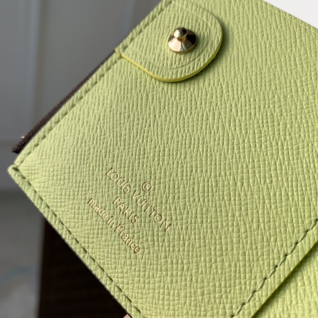 l0*is V*t0n wallet- m82381-9×11.5×1.5cm