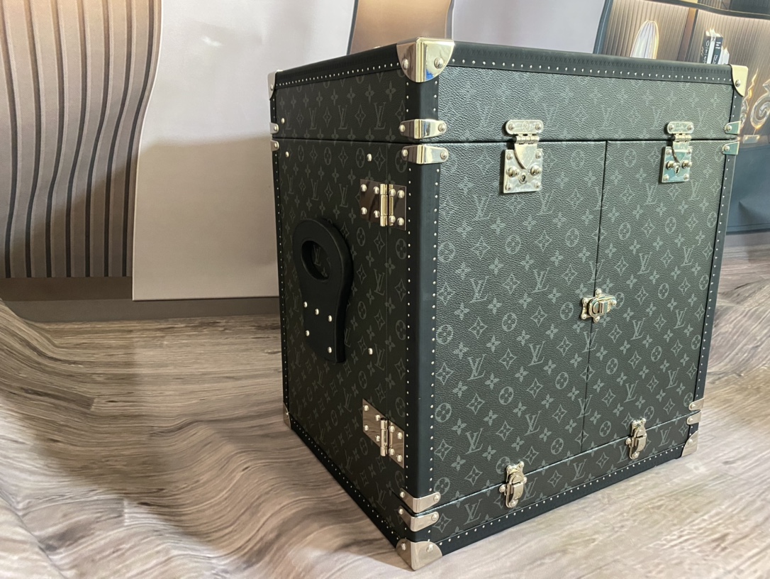 l0*is v*t0n cusT0m order small wine box (black flower + grey)-46*37*50cm