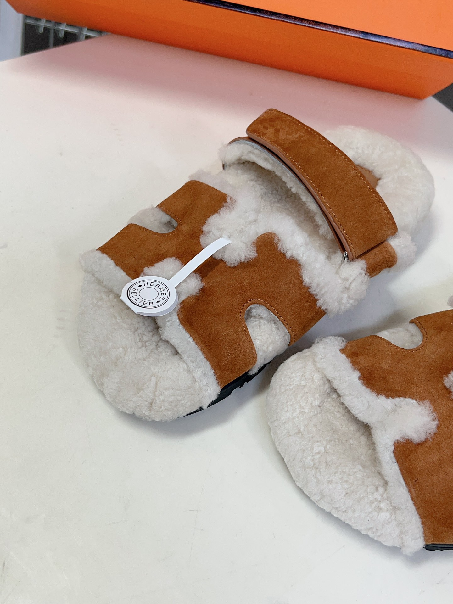 H**mes slides