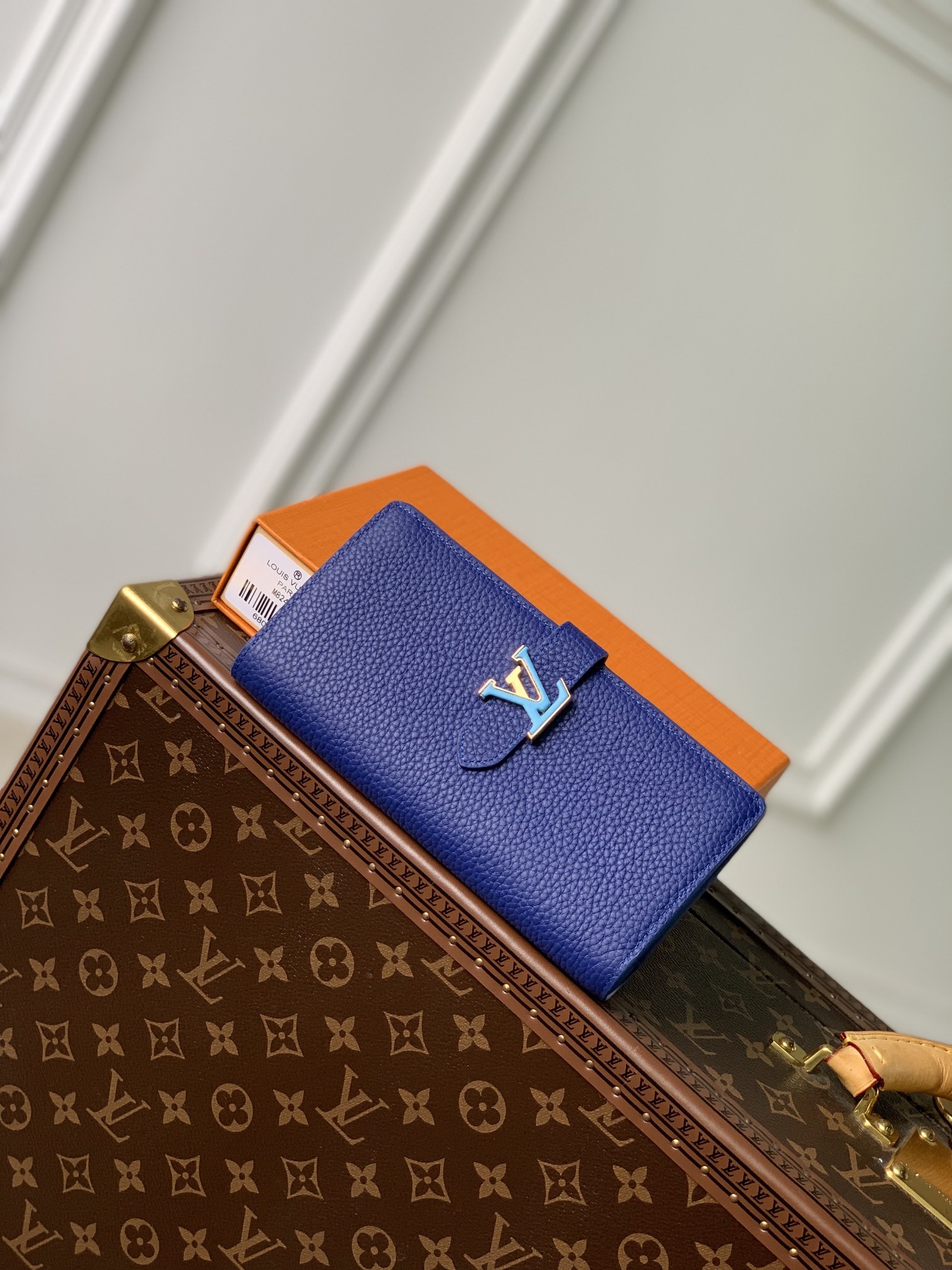 l0*is V*t0n vertical wallet-m82512-10 x 19 x 1.7cm