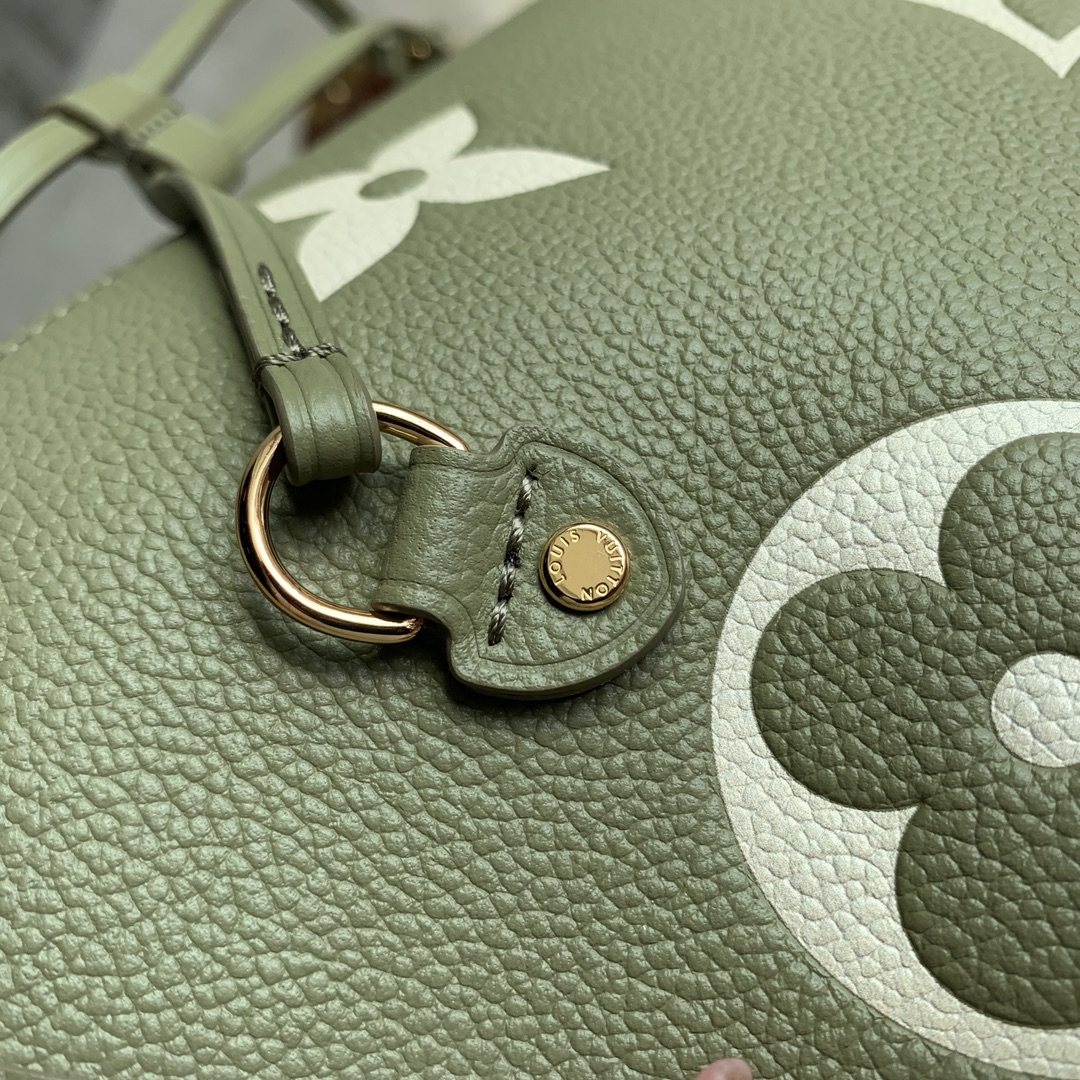 l0*is V*t0n neverfull m46102-32*29*17cm
