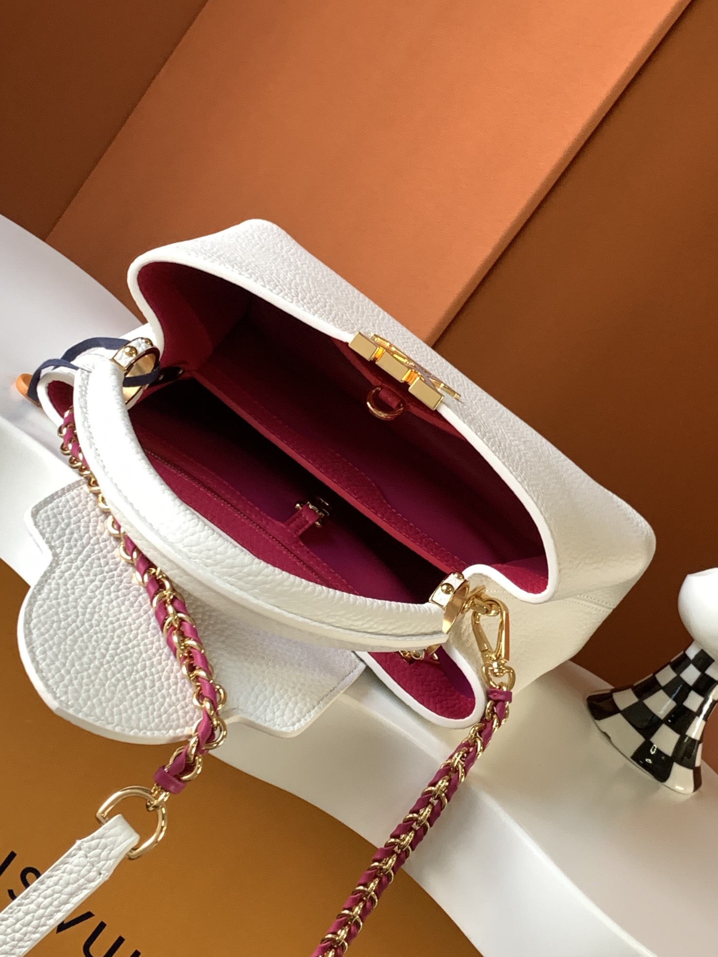 l0*is V*t0n capucines bb-27*18*9cm