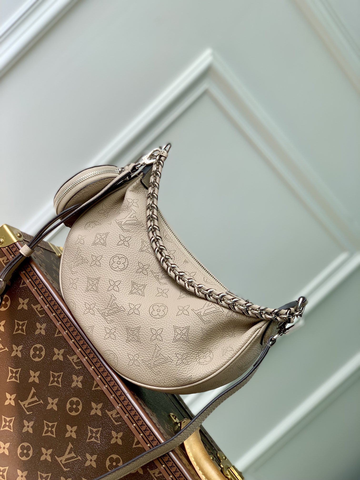 l0*is V*t0n baia bag-26*17*7.5cm