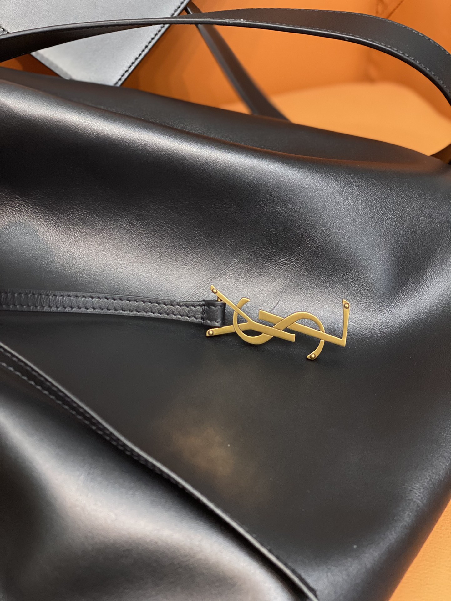 Y*L hobo bag-44×33×2.5cm
