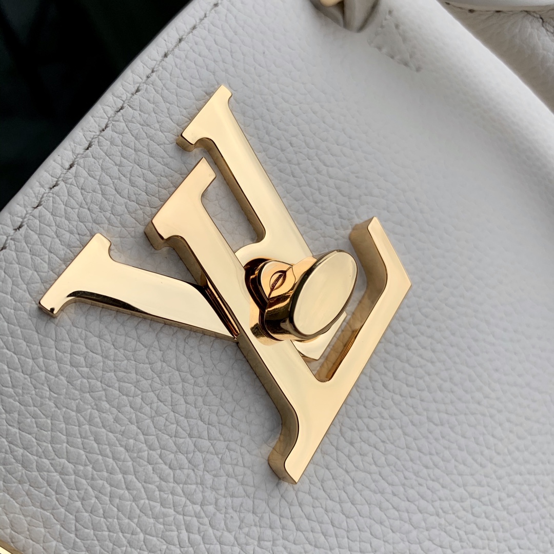 l0*is V*t0n lock & go -24.5 x 19.0 x 10.5 cm