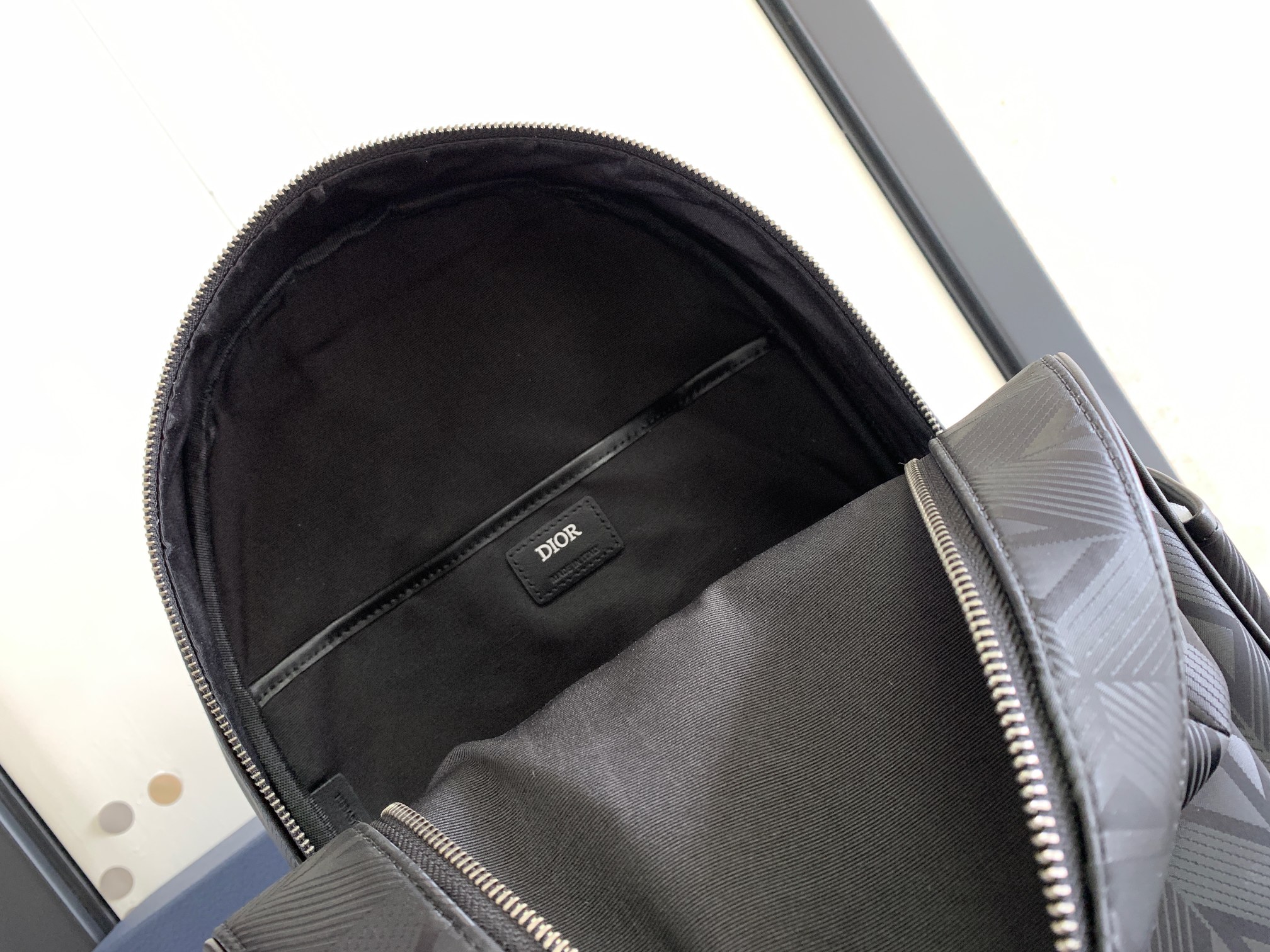 D*or explorer backpack-30 x 42 x 14.5cm