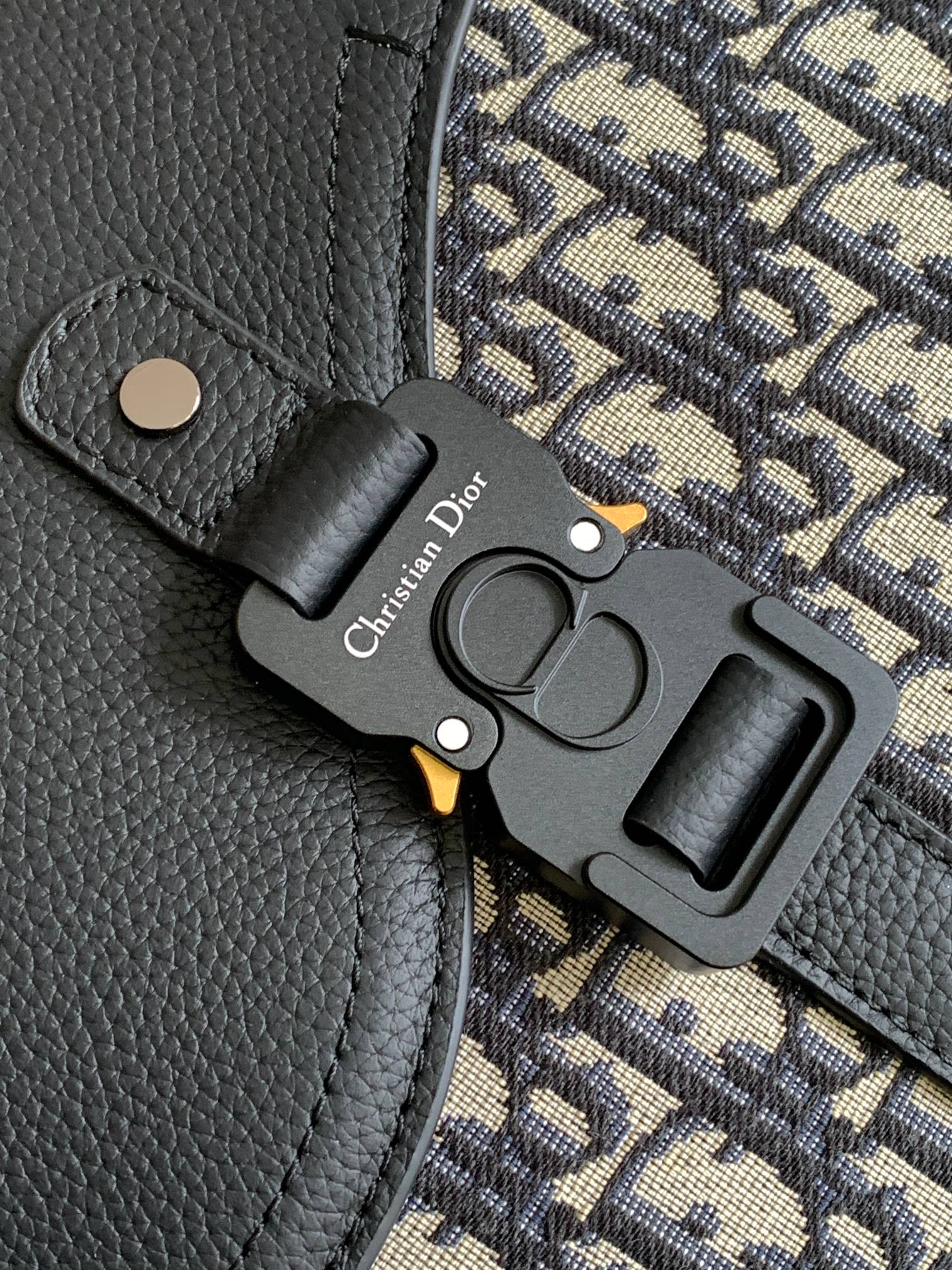 D*or saddle messenger bag-31 x 23 x 8cm