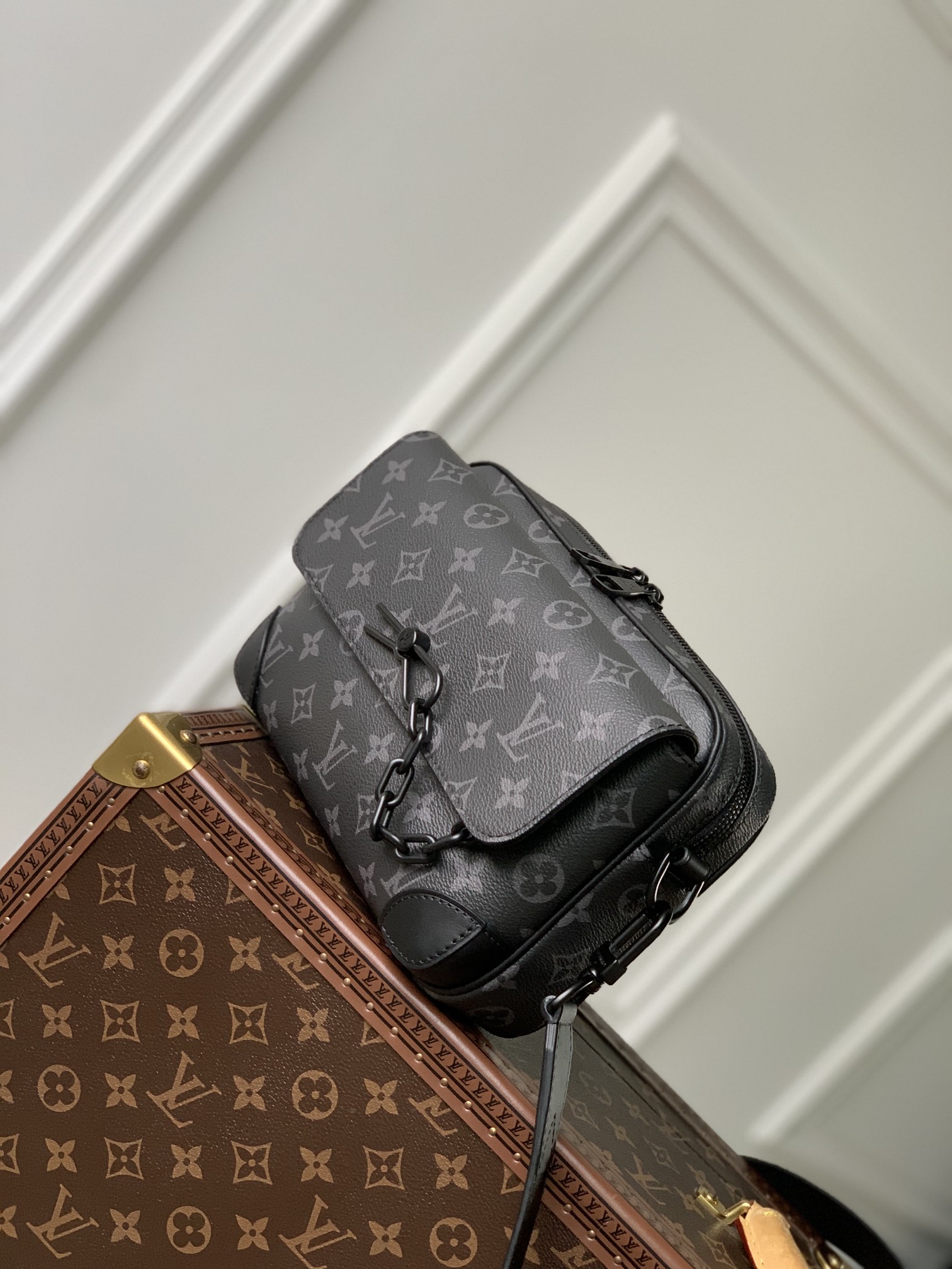 l0*is V*t0n steamer bag-24*17*5cm