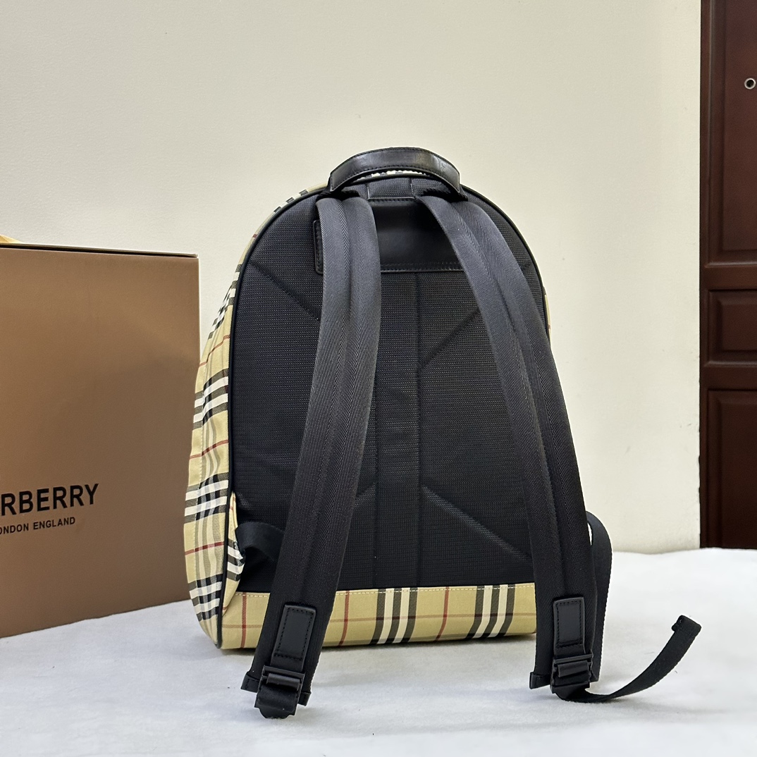 B**rry backpack-30.5 x 14.5 x 42.5cm