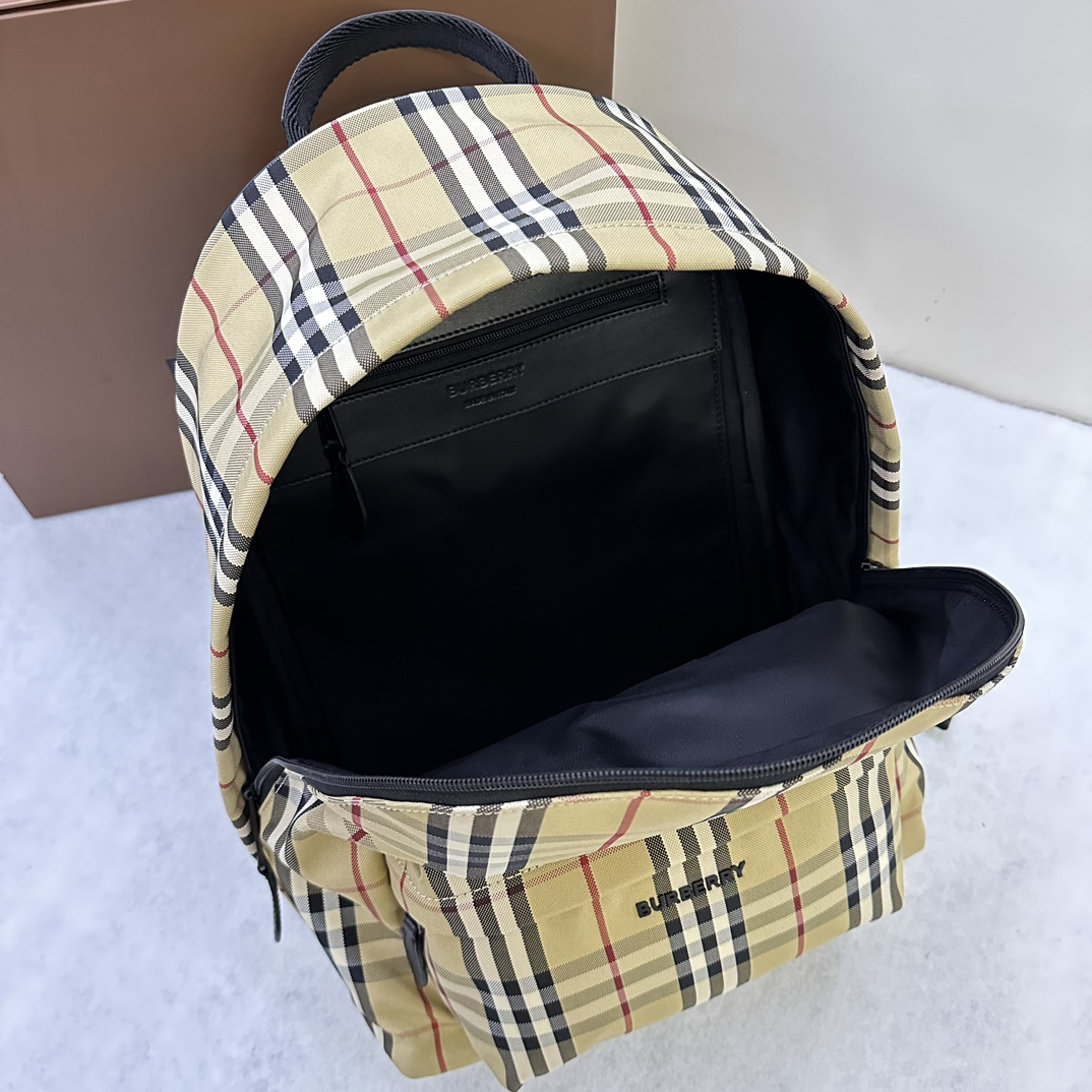 B**rry backpack-30.5 x 14.5 x 42.5cm