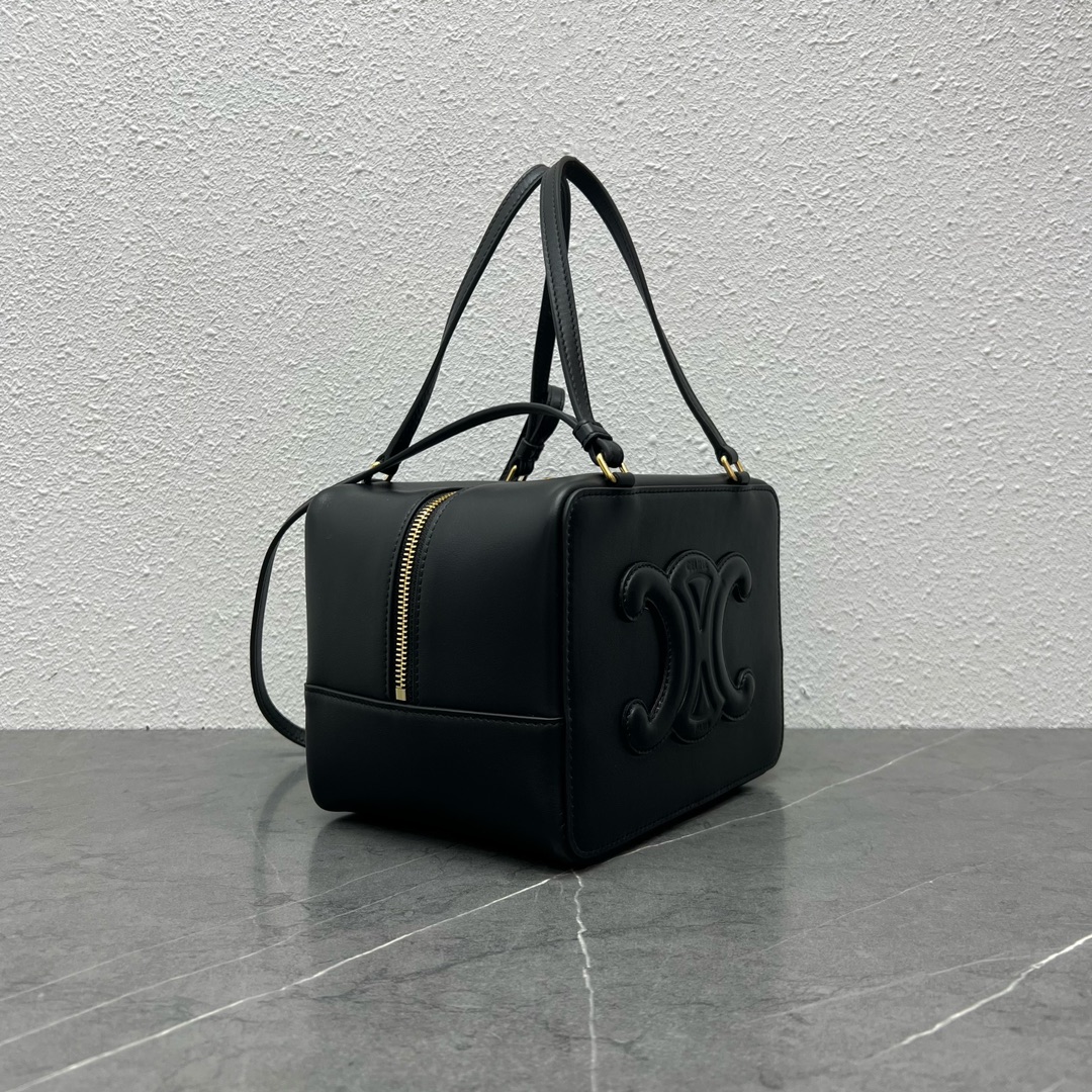 Celin Holded Handbags-20×15×13CM