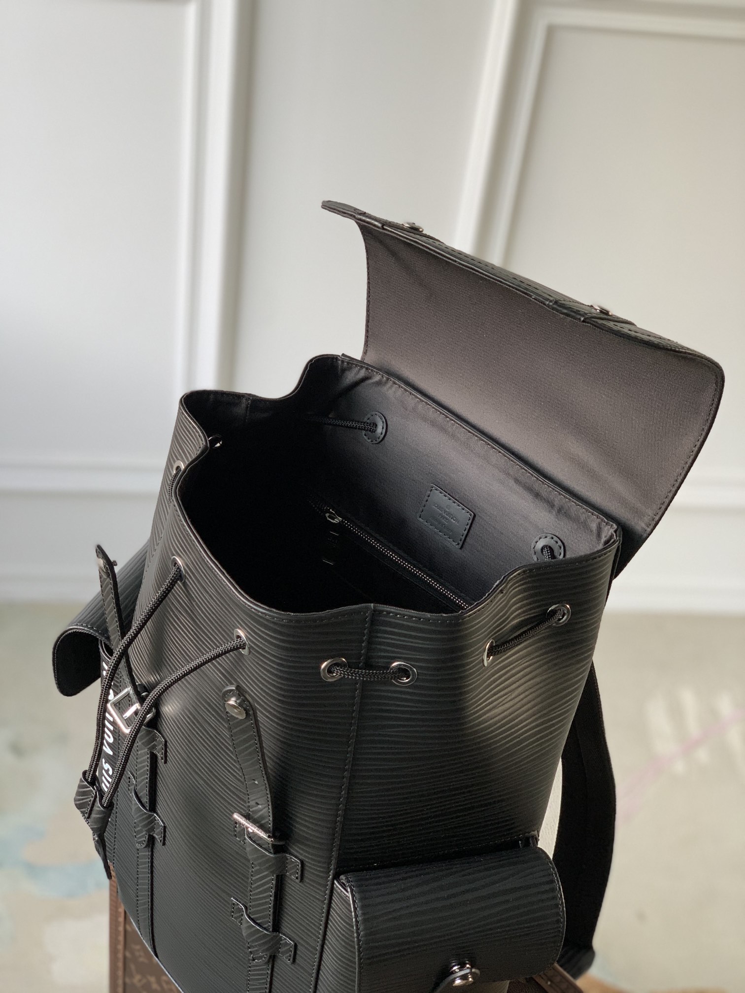 l0*is V*t0n x yk christopher backpack m21978-38*44*21cm