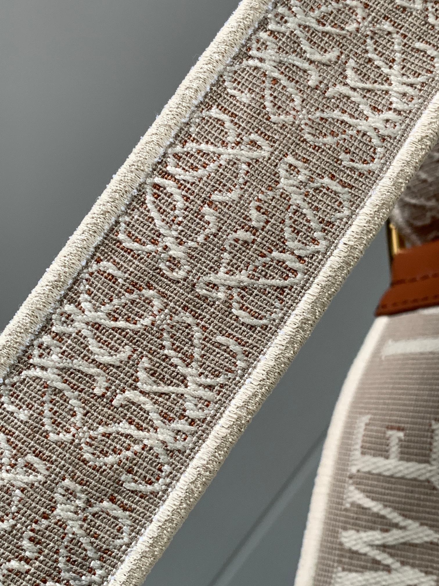 L0ew* anagram straps-134cm