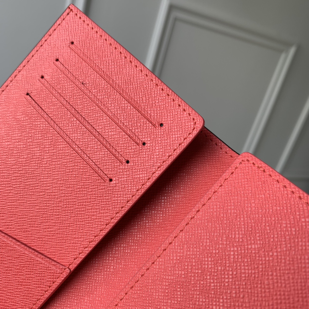 l0*is V*t0n passport card holder-14*10.5cm
