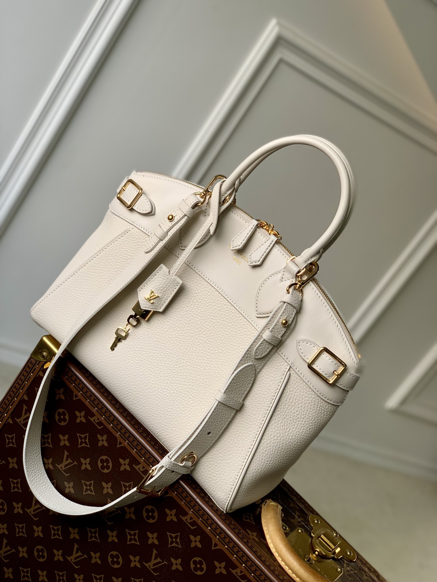 l0*is V*t0n lock it tote mm-36×29×15cm