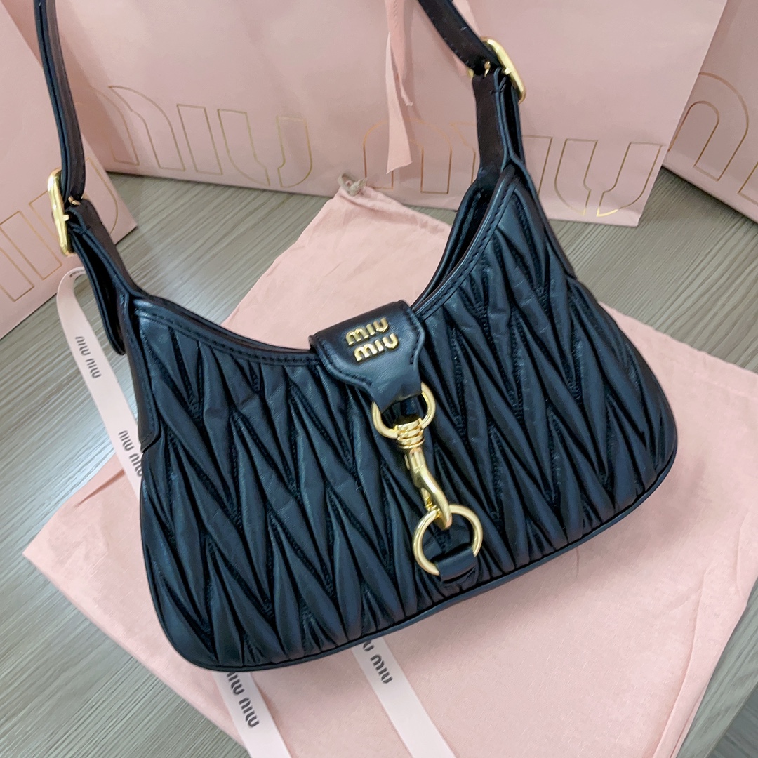 M*um*u hobo bag-29*15*4cm