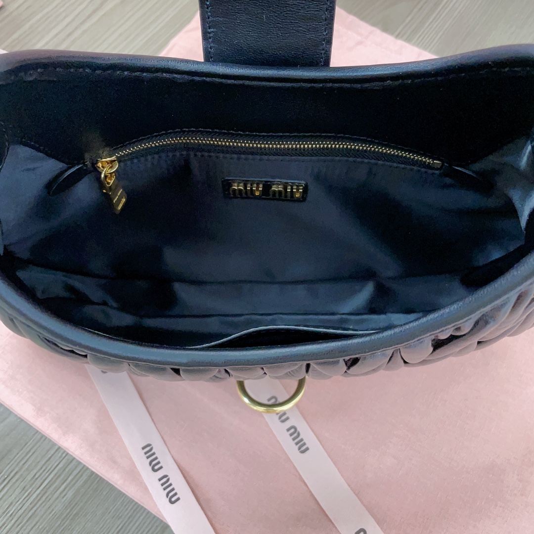M*um*u hobo bag-29*15*4cm