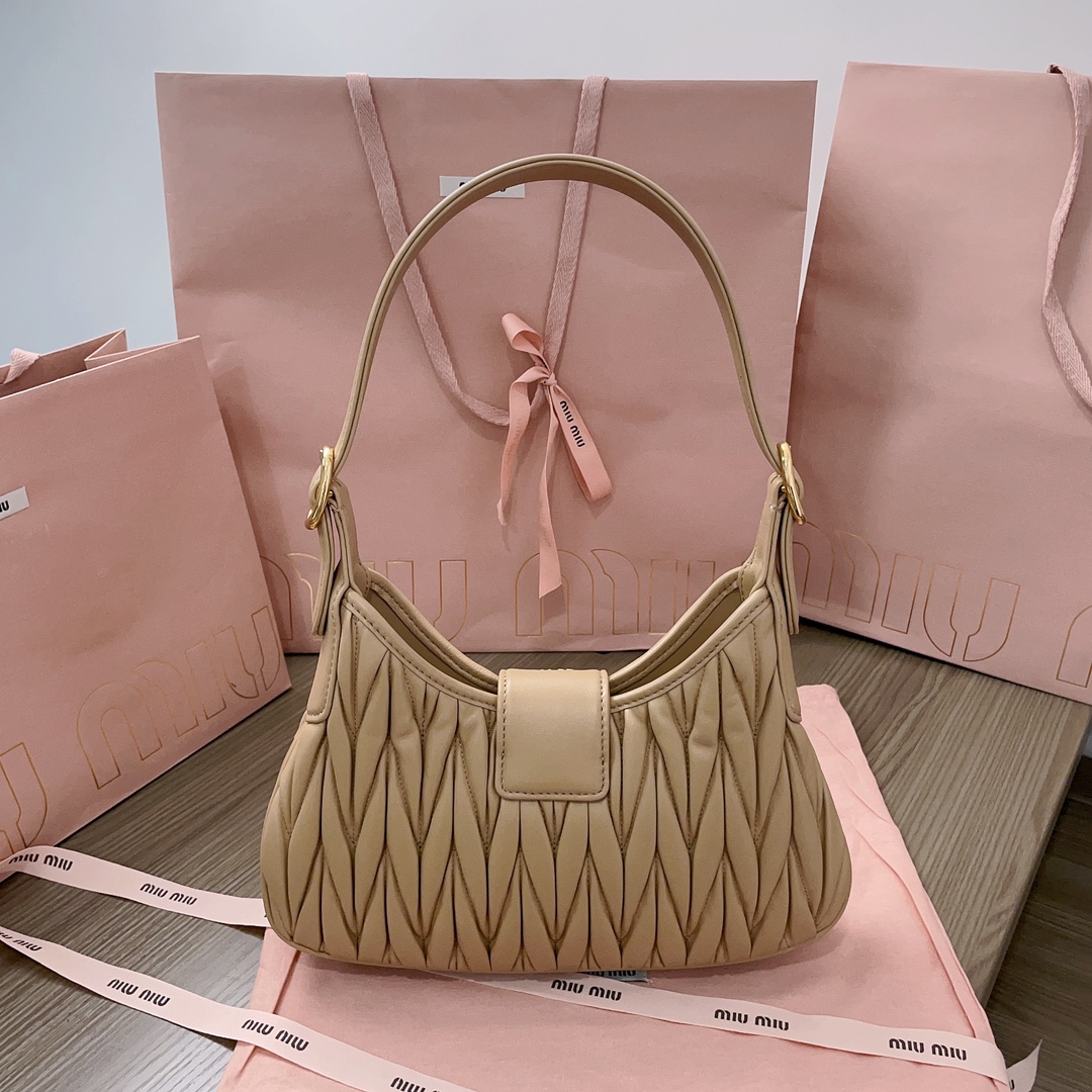 M*um*u hobo bag-29*15*4cm