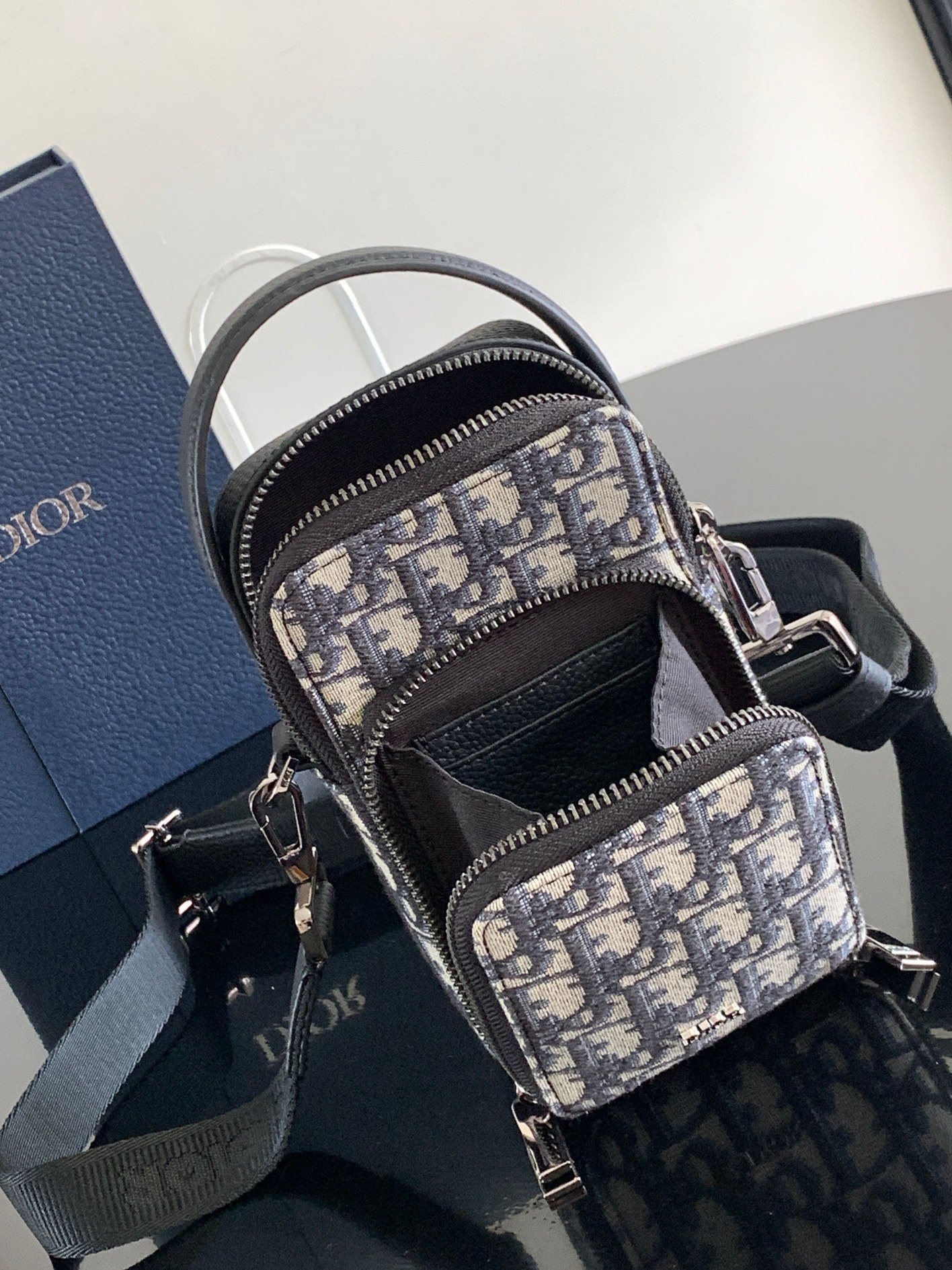 D*or rider handbags-10 x 17 x 5cm