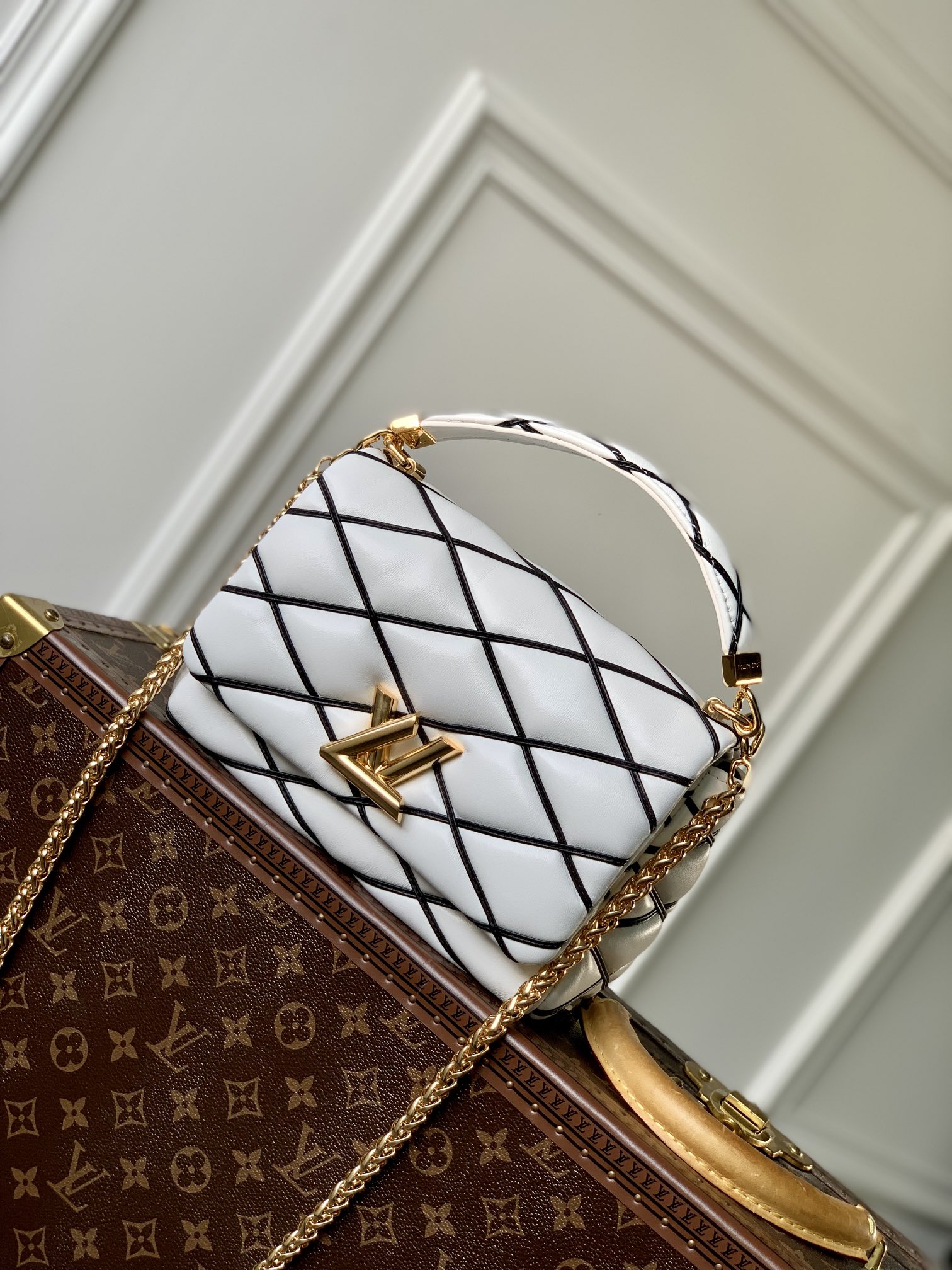 l0*is V*t0n go-14 bag-m22891-23.0 x 16.0 x 10cm
