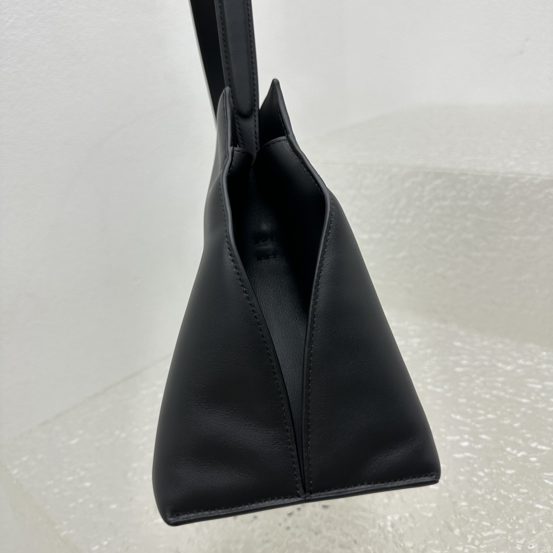 The R0w siennǎ bag-36*14*24cm