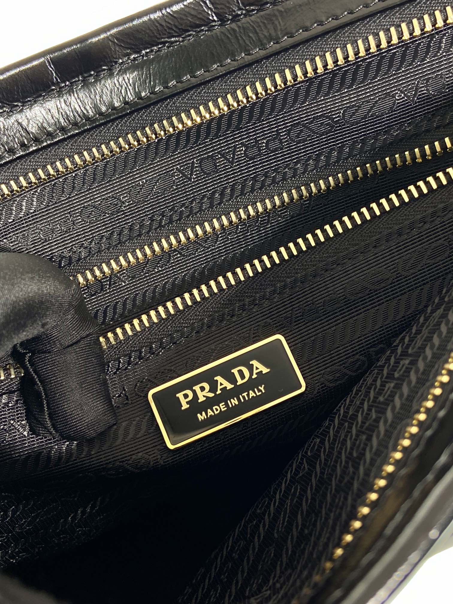 Pra*a lussolf 1ba433 crossbody bag-38*30*12m