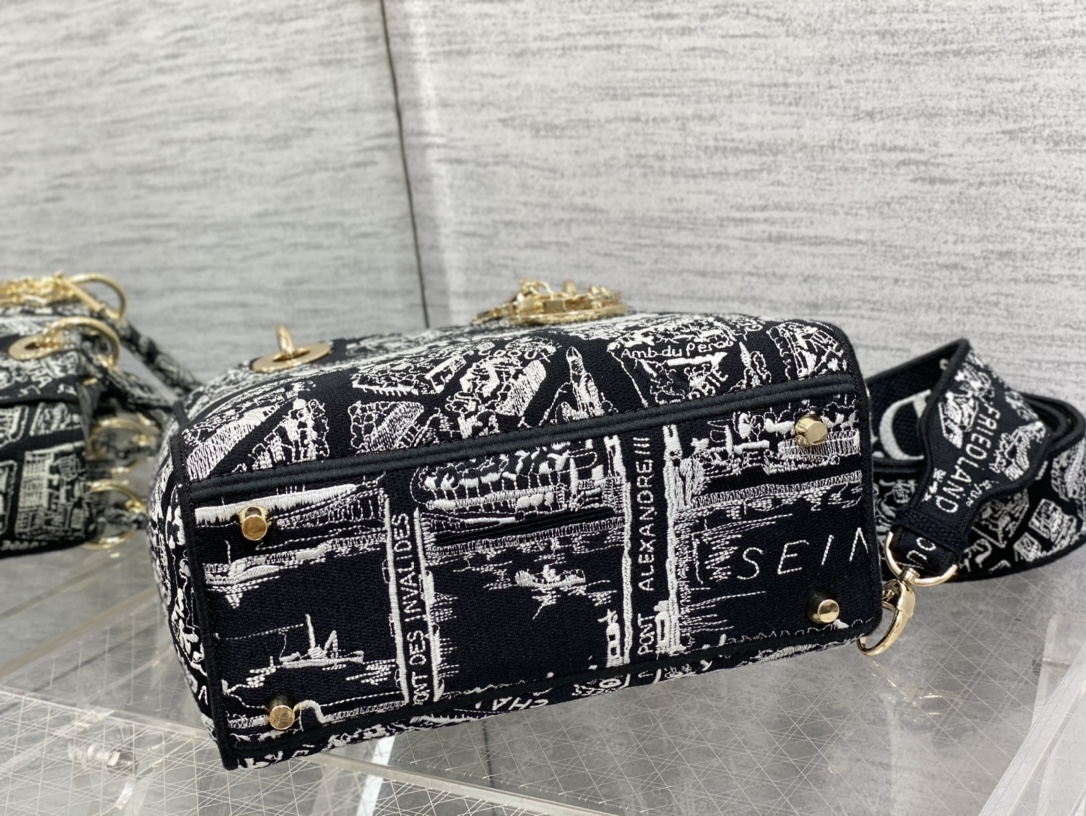 lady D*or handle bag-24cm