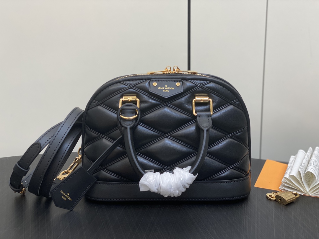 l0*is V*t0n m22878 alma bb-23.5 x 17.5 x 11.5cm