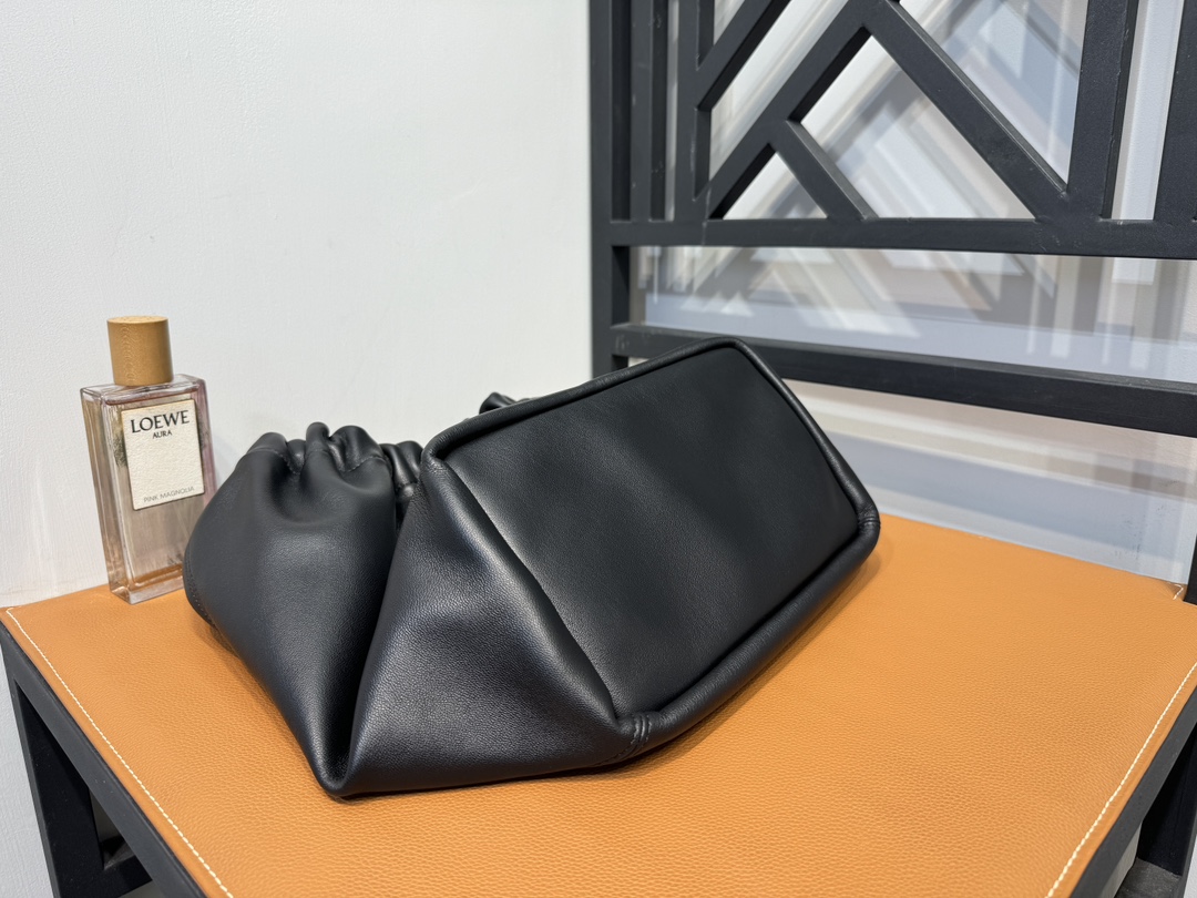 L0ew* squeeze bag-34*33*13.5cm