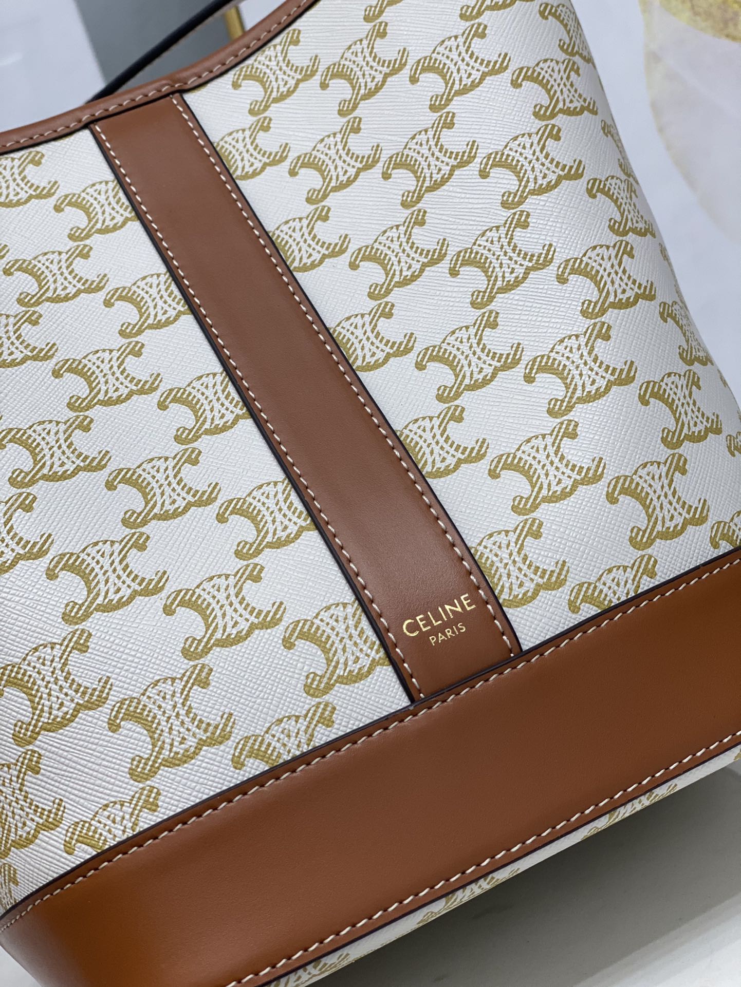 Ce**e triomphe bucket-22×30×13cm