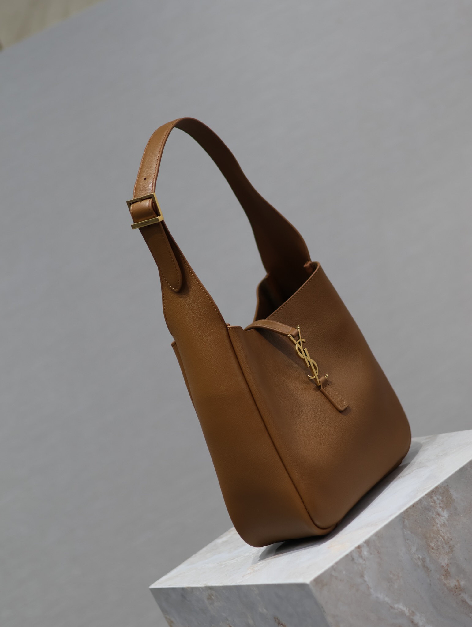 Y*L le5a7 vintage bag-23×22×8.5cm