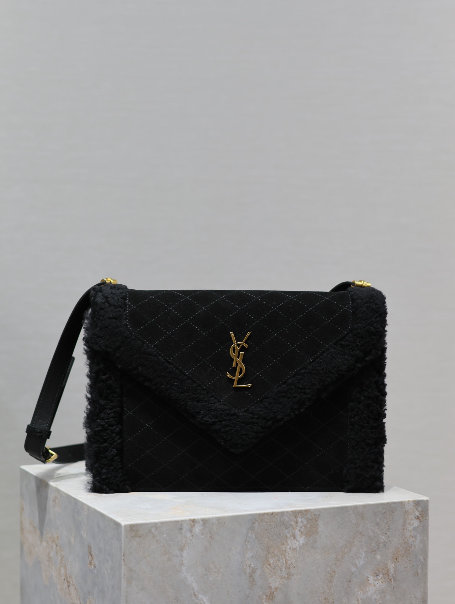 Y*L quilted grain envelope bag-26×18×5cm