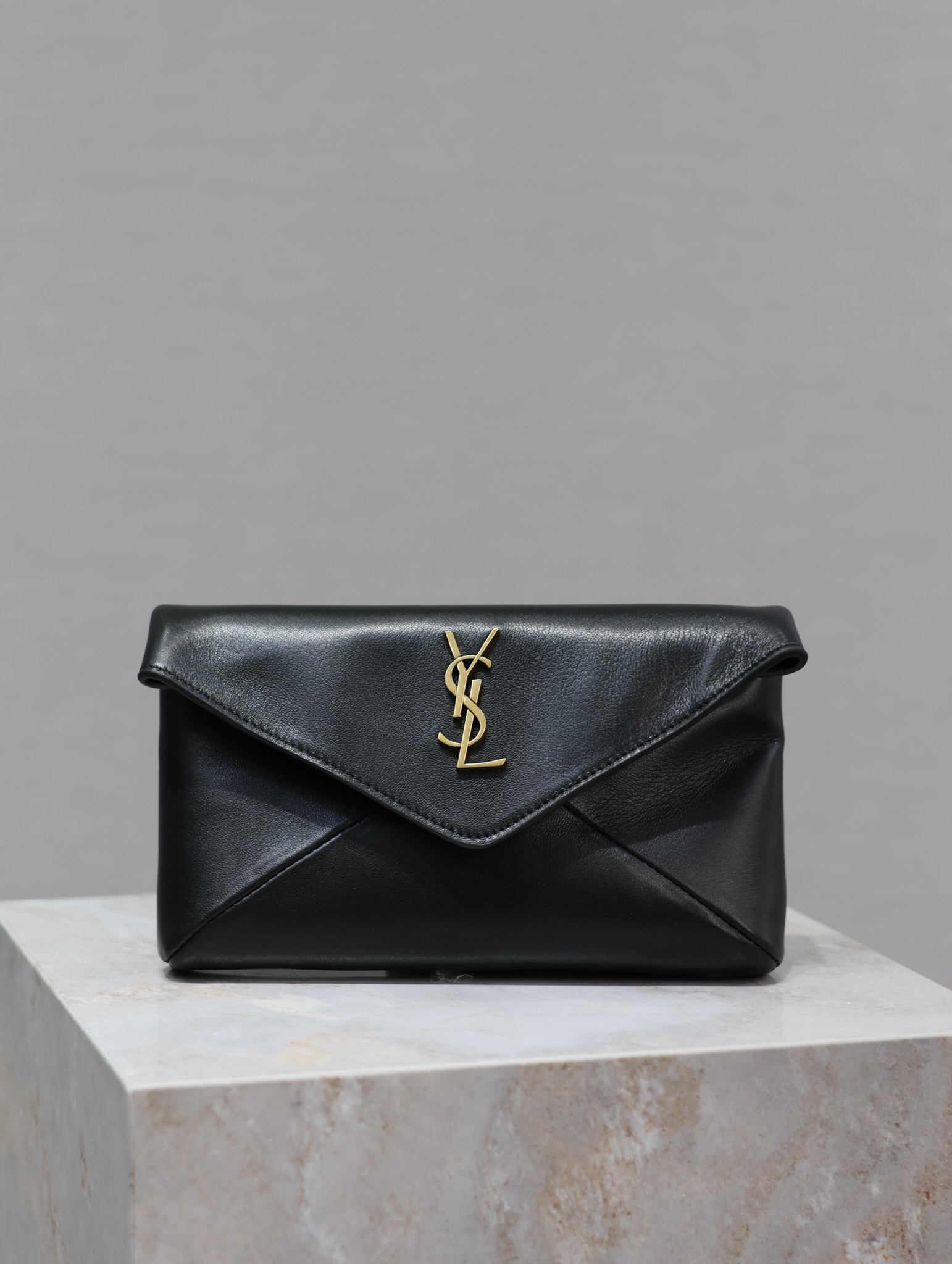 Y*L le pouch-21.4×14×4cm