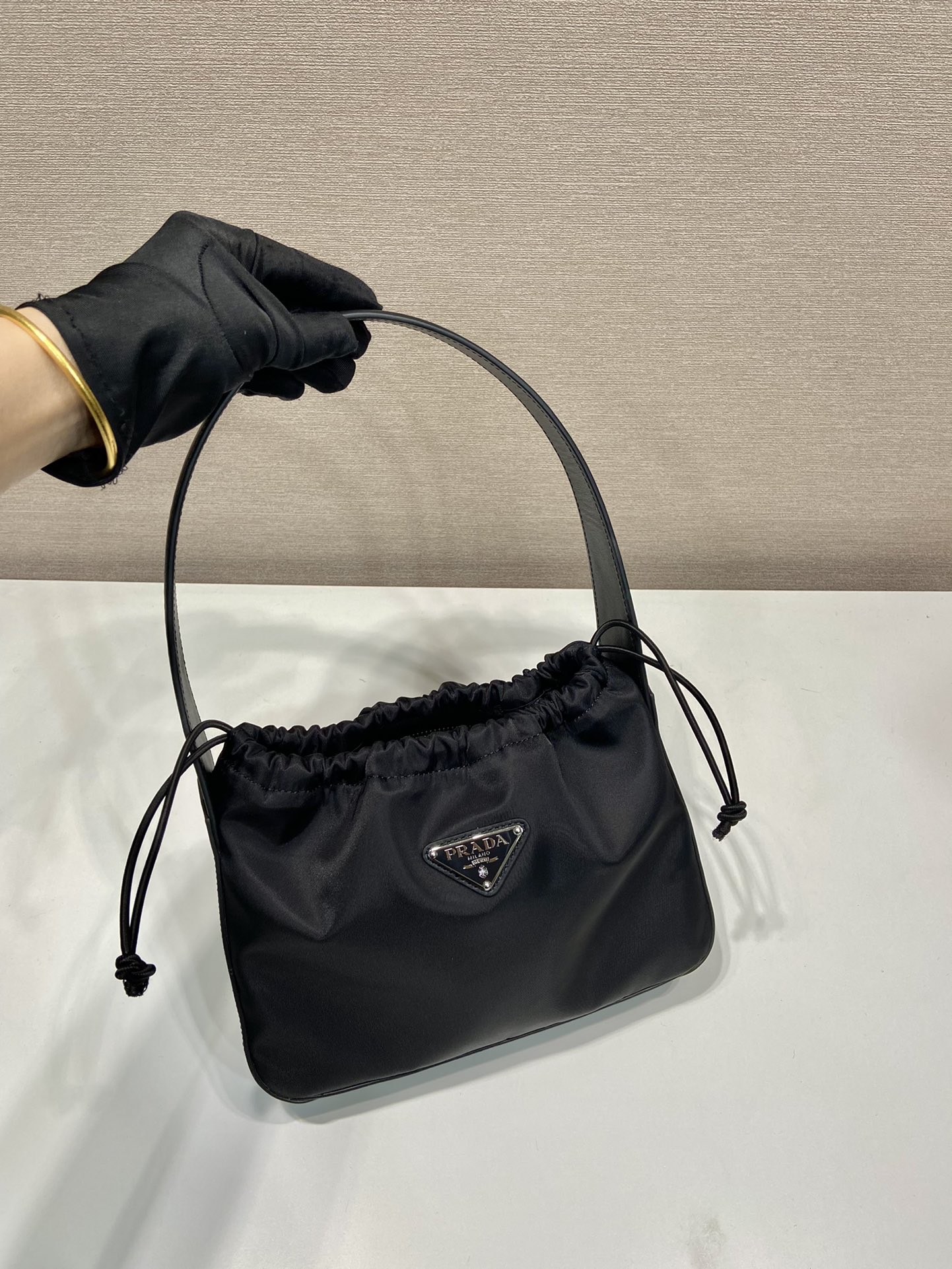 Pra*a b6250 vintage hobo bag-23*18*8cm