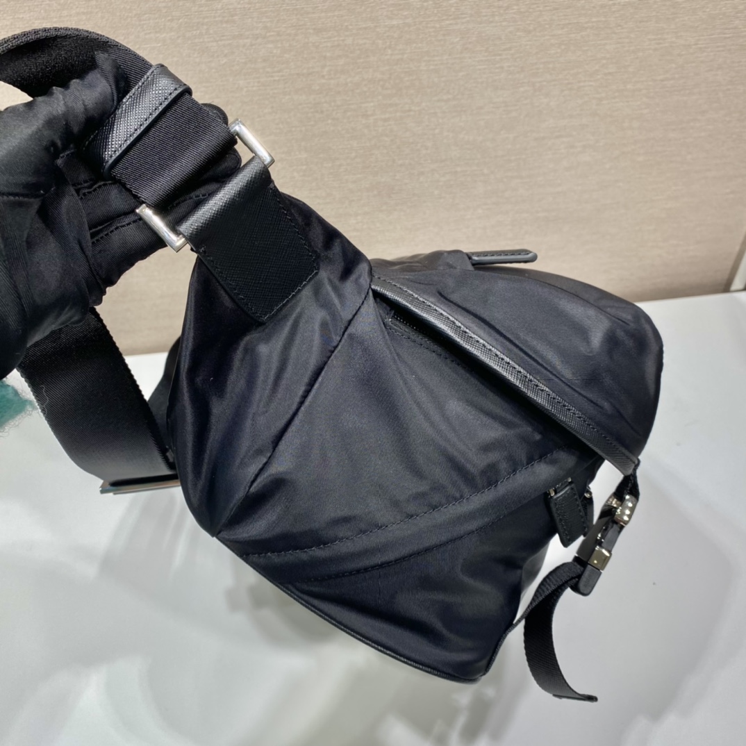 Pra*a 2vh99 messenger bag-32*18*16cm
