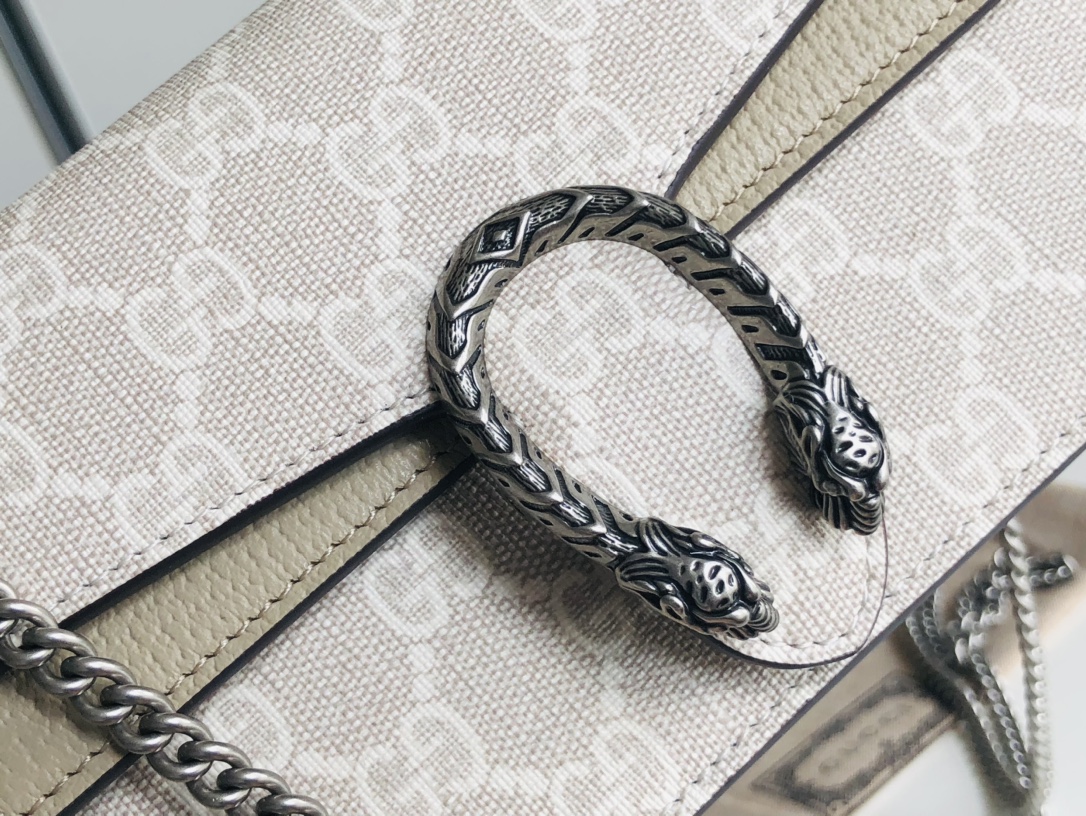 G*u*i dionysus bag-18×12×6cm
