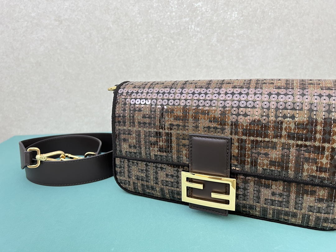 F**di baguette bag-26x14x4cm