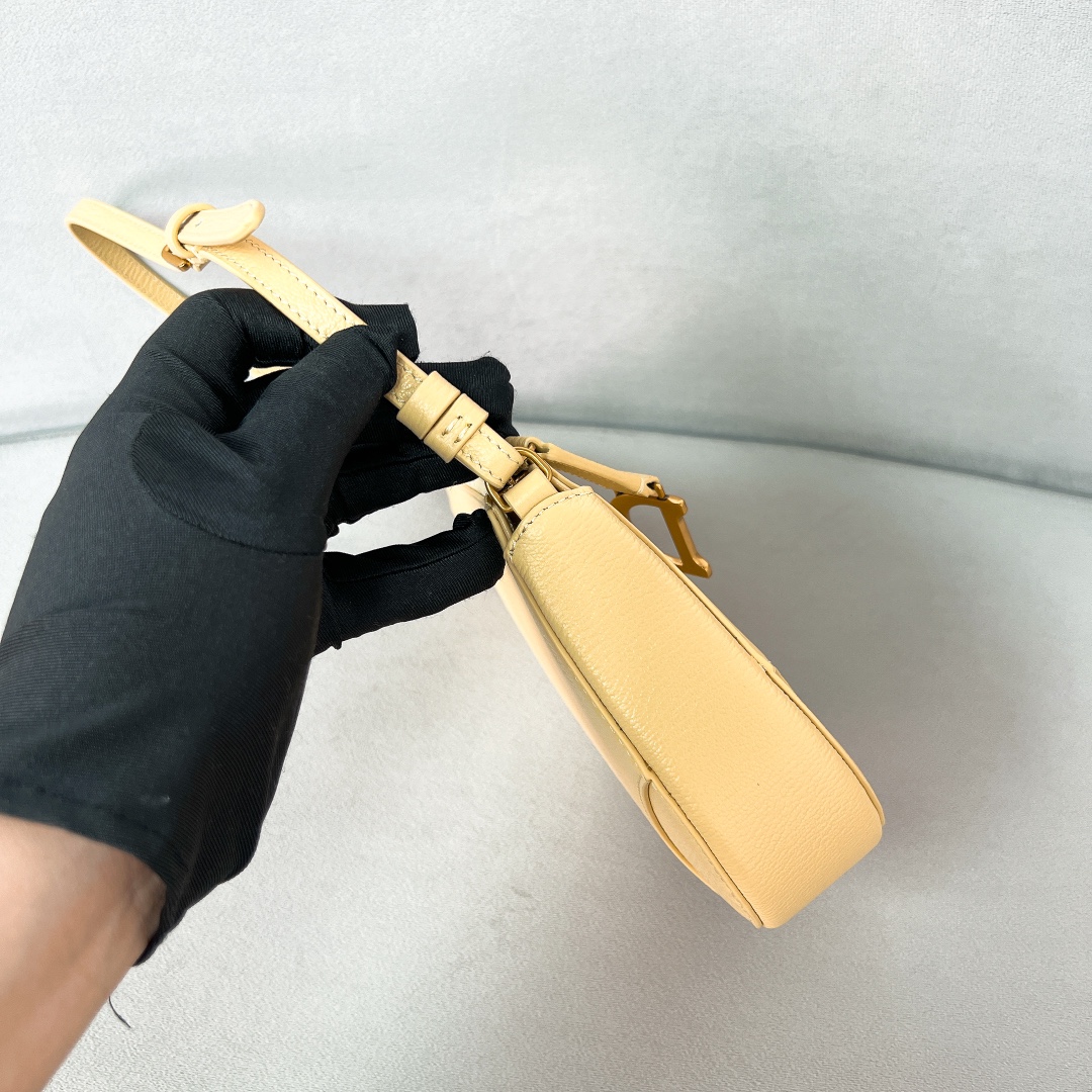 D*or saddle pouch-20*15*4cm
