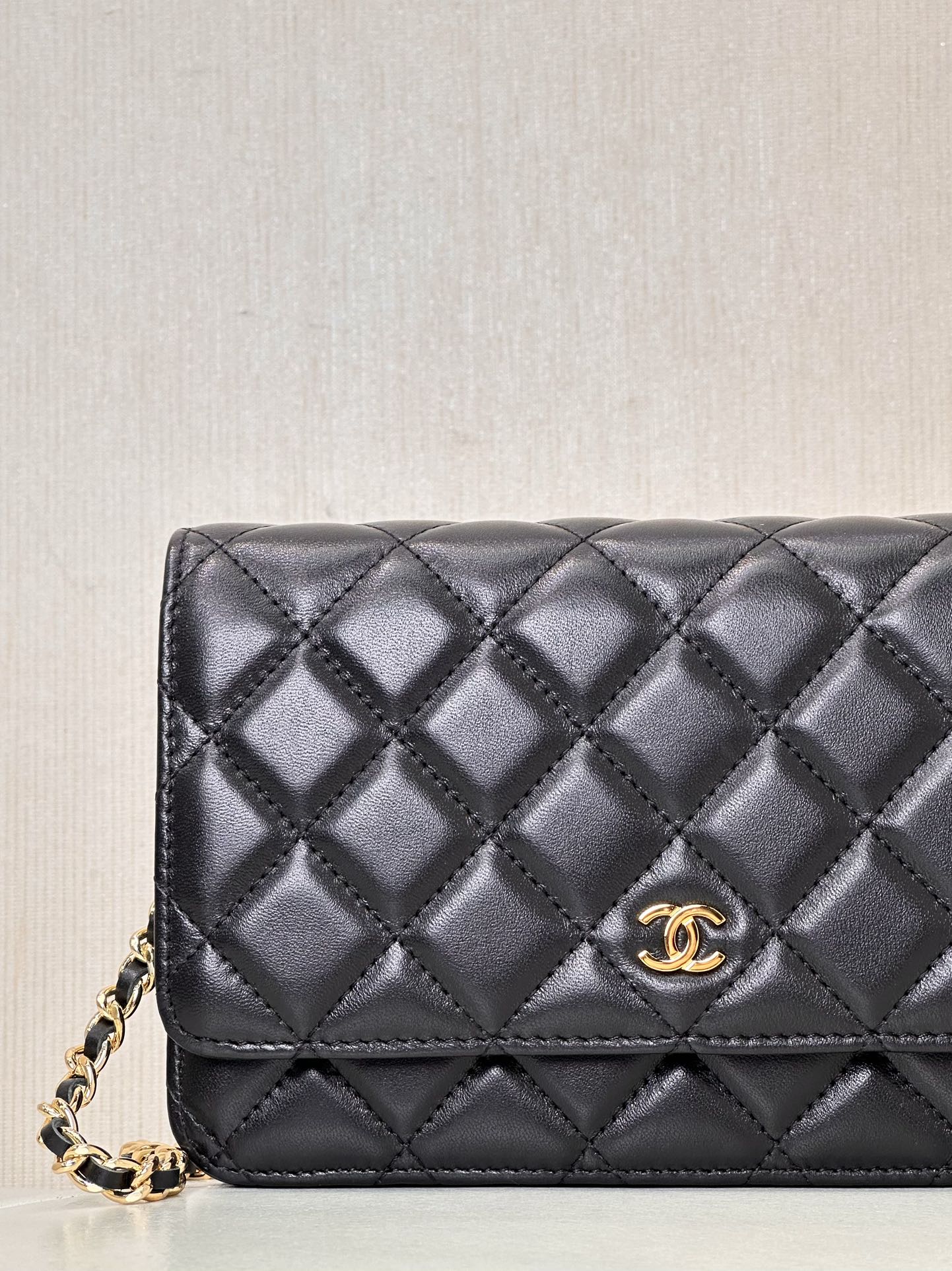 Ch@nel Wallet On Chain-Lambskin Leather-Gold Hardware-19*12*3.5CM