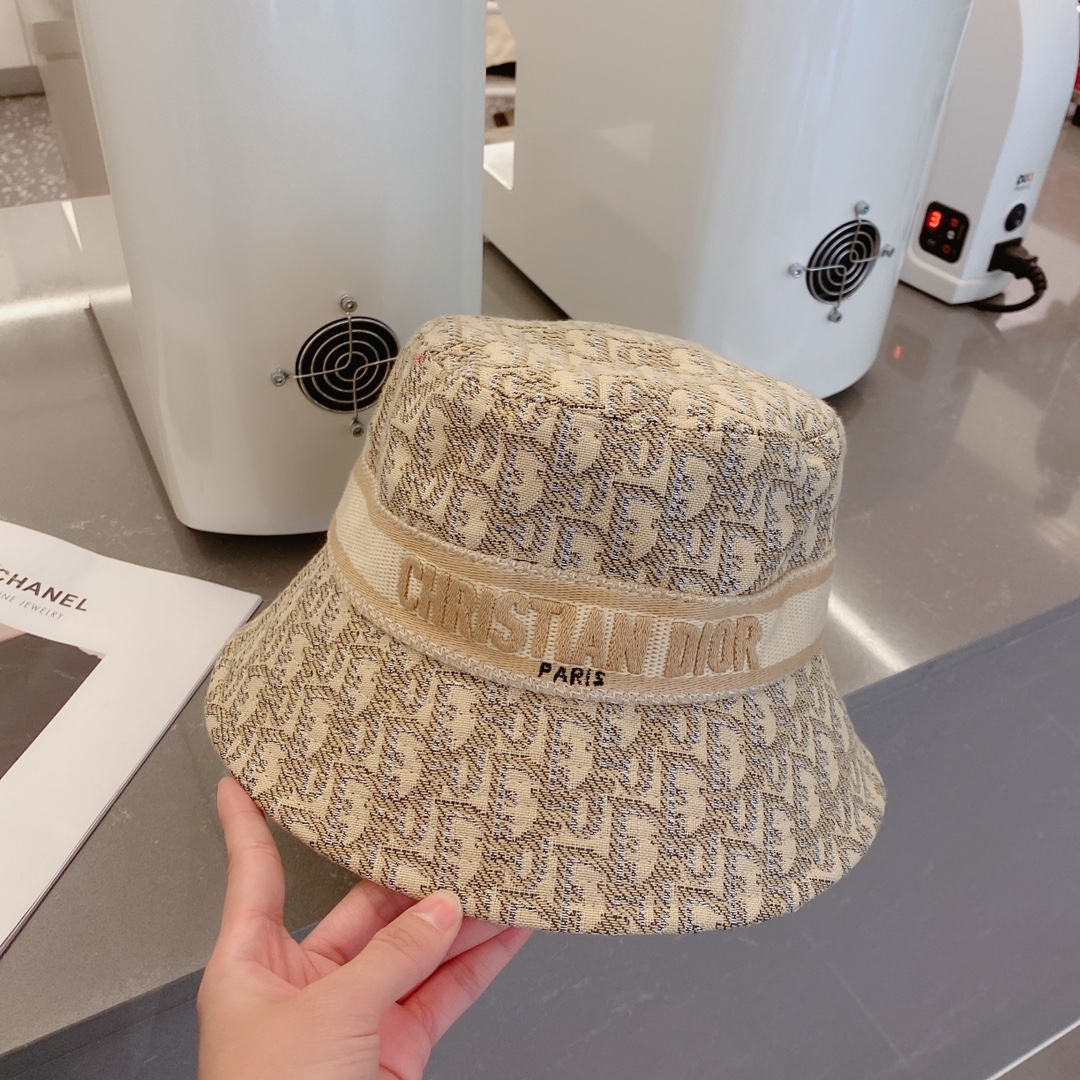 D*or hats