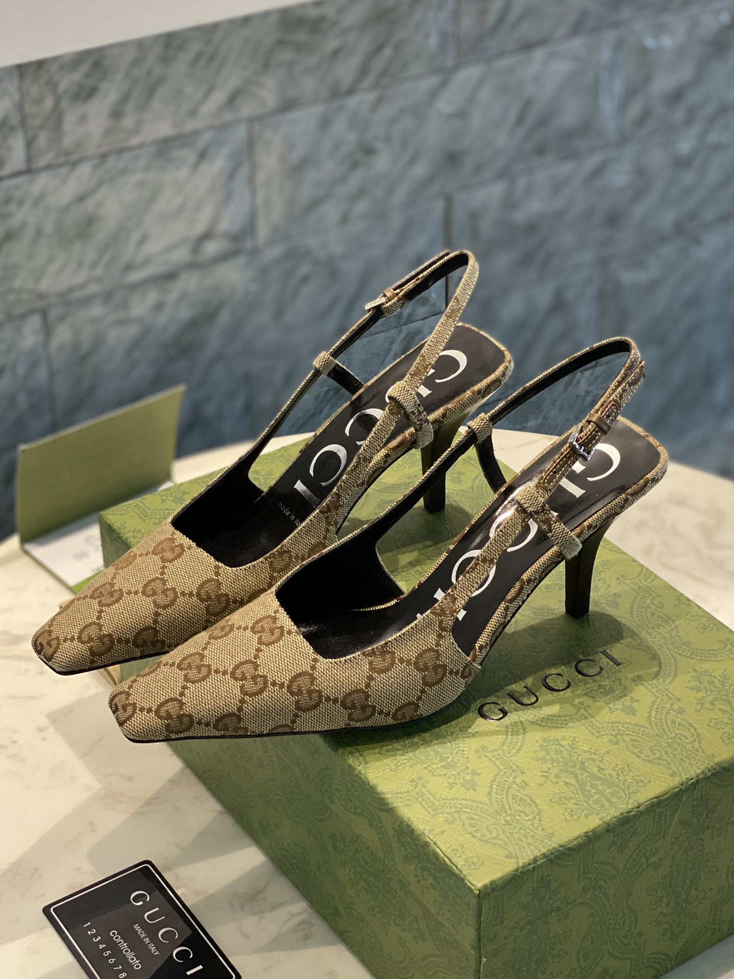 G*u*i heels-7.5cm