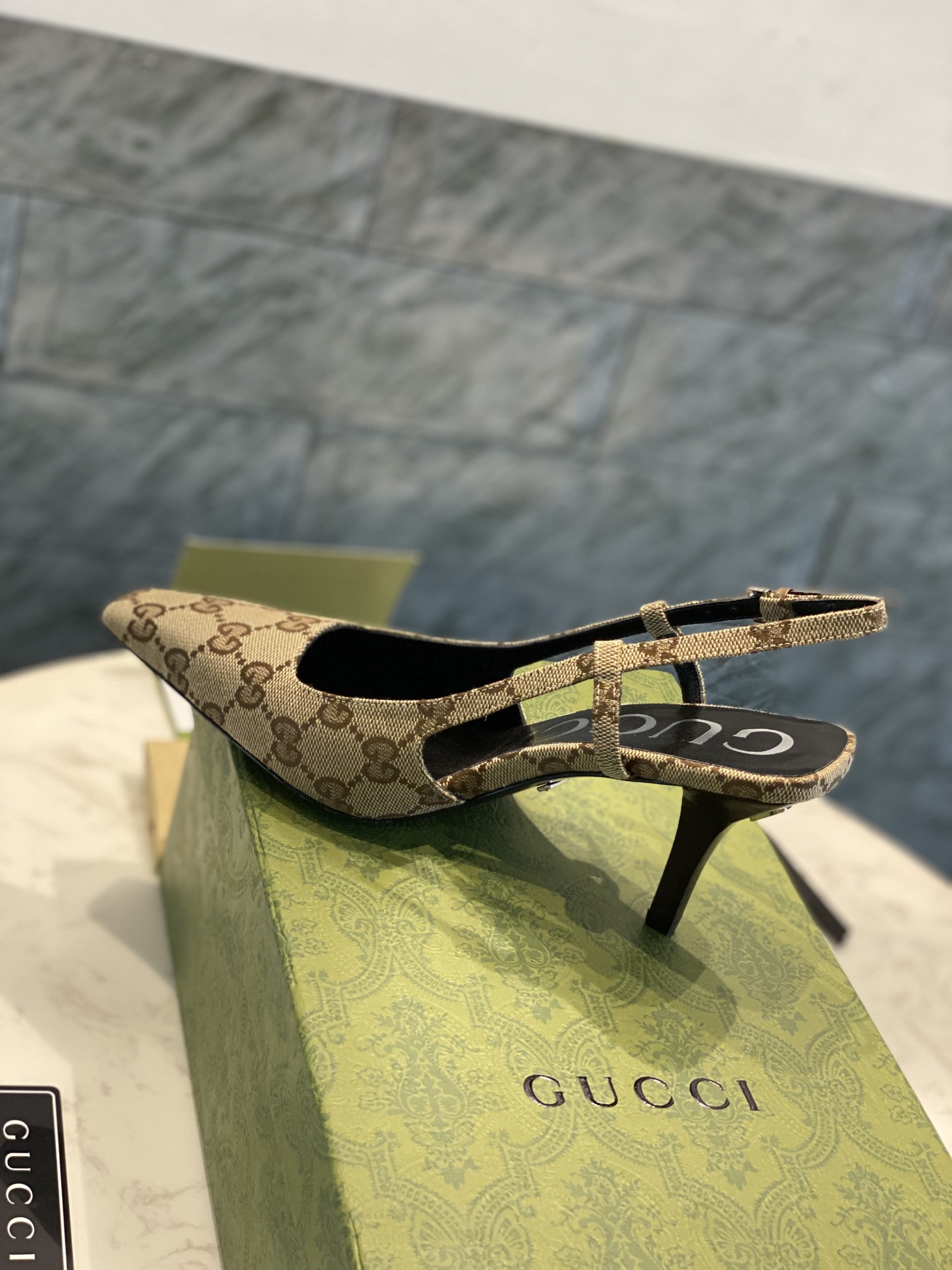 G*u*i heels-7.5cm